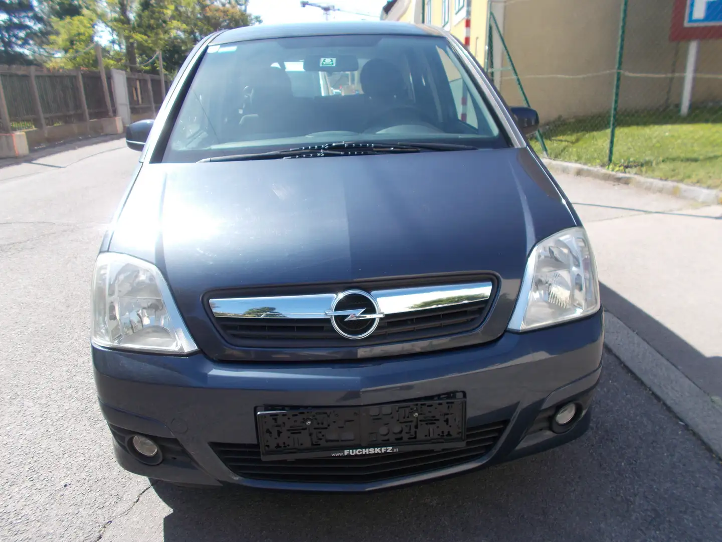 Opel Meriva 1,4 16V Edition Schwarz - 1