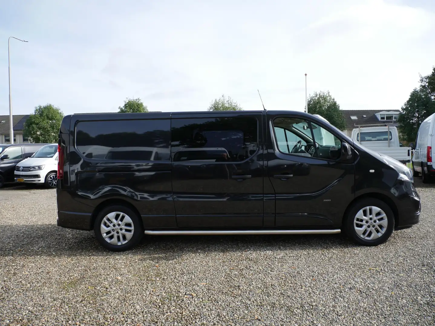 Opel Vivaro 1.6 CDTI 125PK, L2H1, Dubbel cabine, Airco Zwart - 2