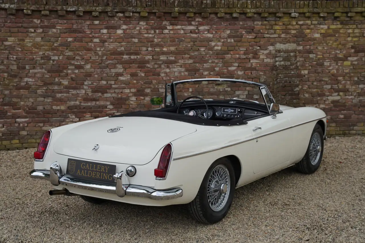 MG B MkI Roadster "The steel-dash" Desirable 1st seri, foto 2