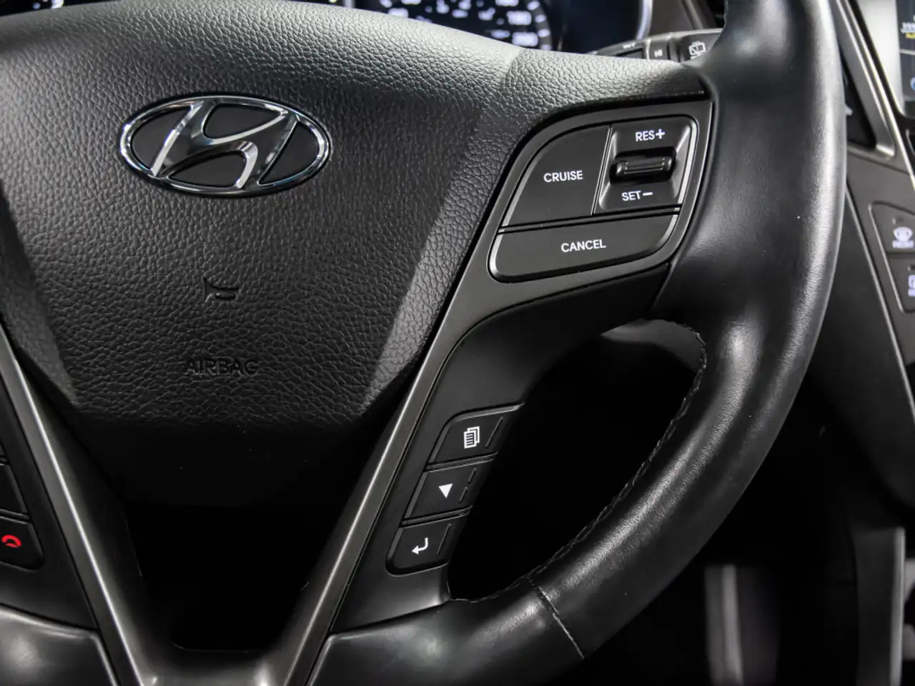 Hyundai SANTA FE снимка Hyundai SANTA FE