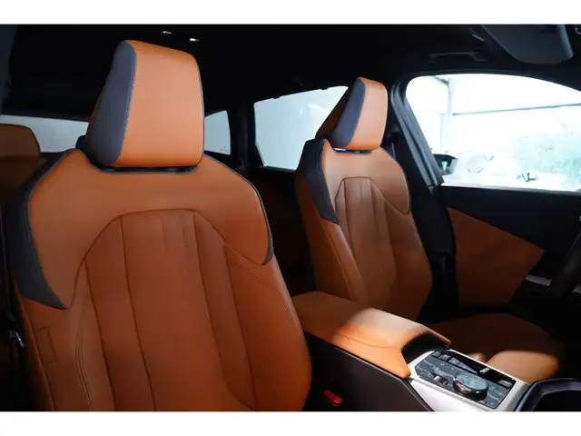 BMW X3 view 12