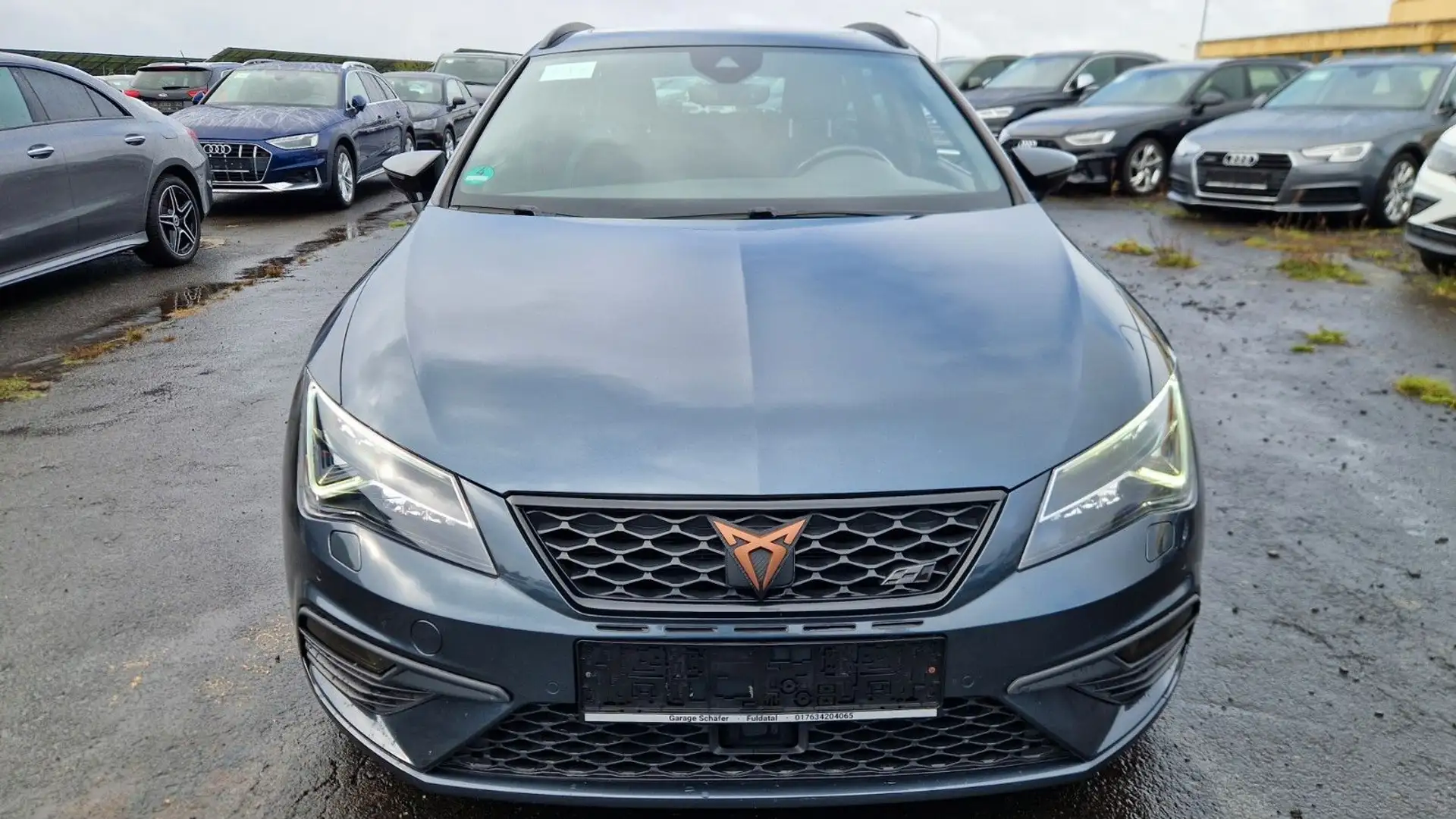 SEAT Leon ST Cupra 300 4Drive Pano Kamera Beats Grau - 2