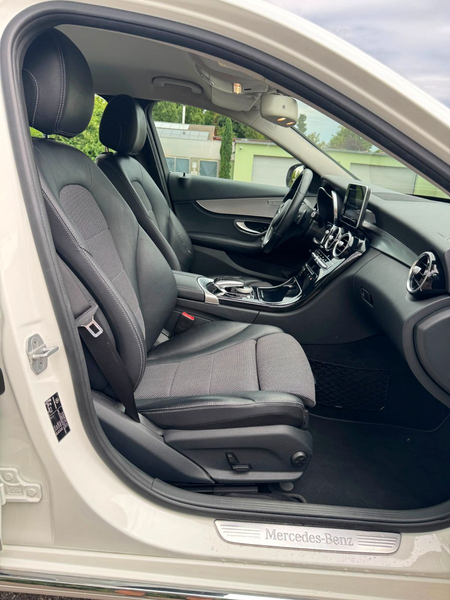 Mercedes-Benz C 180 AUT. LED/ILS KLIMA NAVI 2.HAND SCHECKHEFT — photo 9