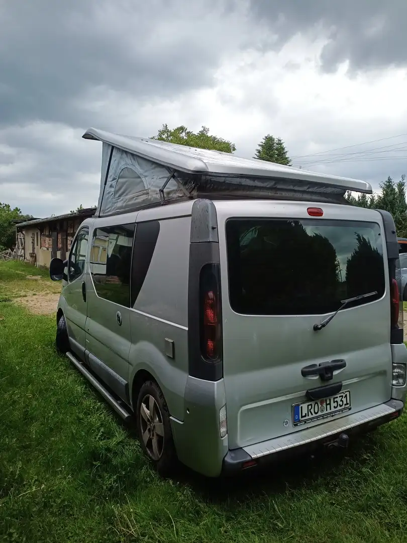 Renault Trafic Trafic 1.9 dCi L1H2 Silber - 2