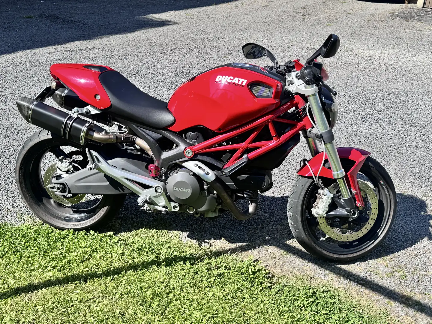 Ducati Monster 696 Roşu - 2