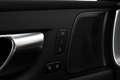 Volvo XC60 T6 Plug-in hybrid AWD Plus Black Edition | Panoram Schwarz - thumbnail 28