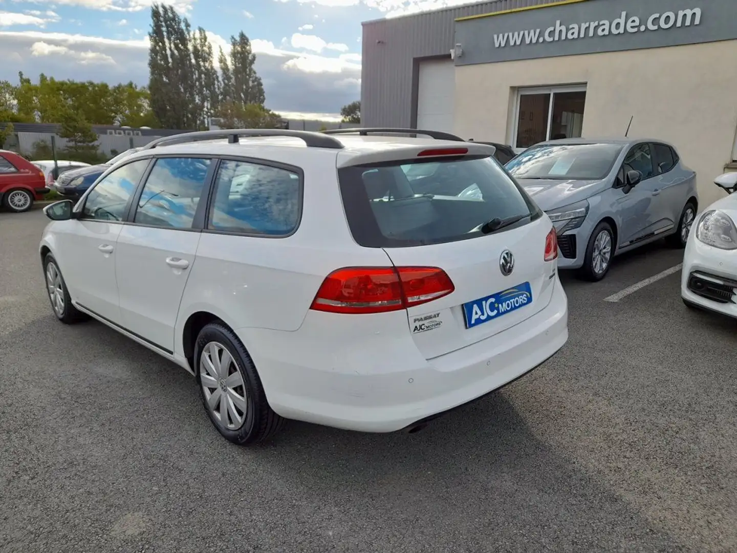 Volkswagen Passat SW 1.6 TDI 105CH BLUEMOTION TECHNOLOGY FAP TRENDLINE Blanc - 2