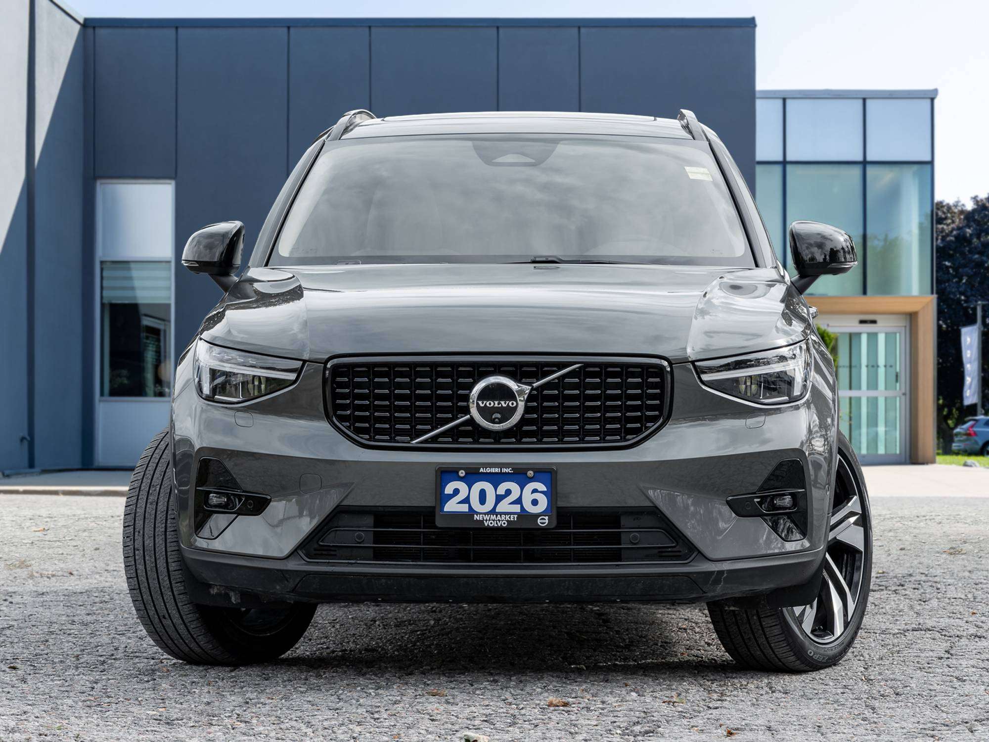 2026 Volvo XC40 PLUS^20"Alloy Wheels^Volvo CPO Rate fr 2.99%* — photo 4