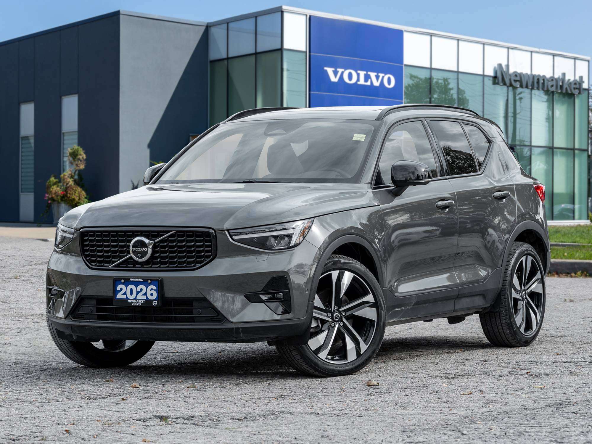 2026 Volvo XC40 PLUS^20"Alloy Wheels^Volvo CPO Rate fr 2.99%* — photo 3