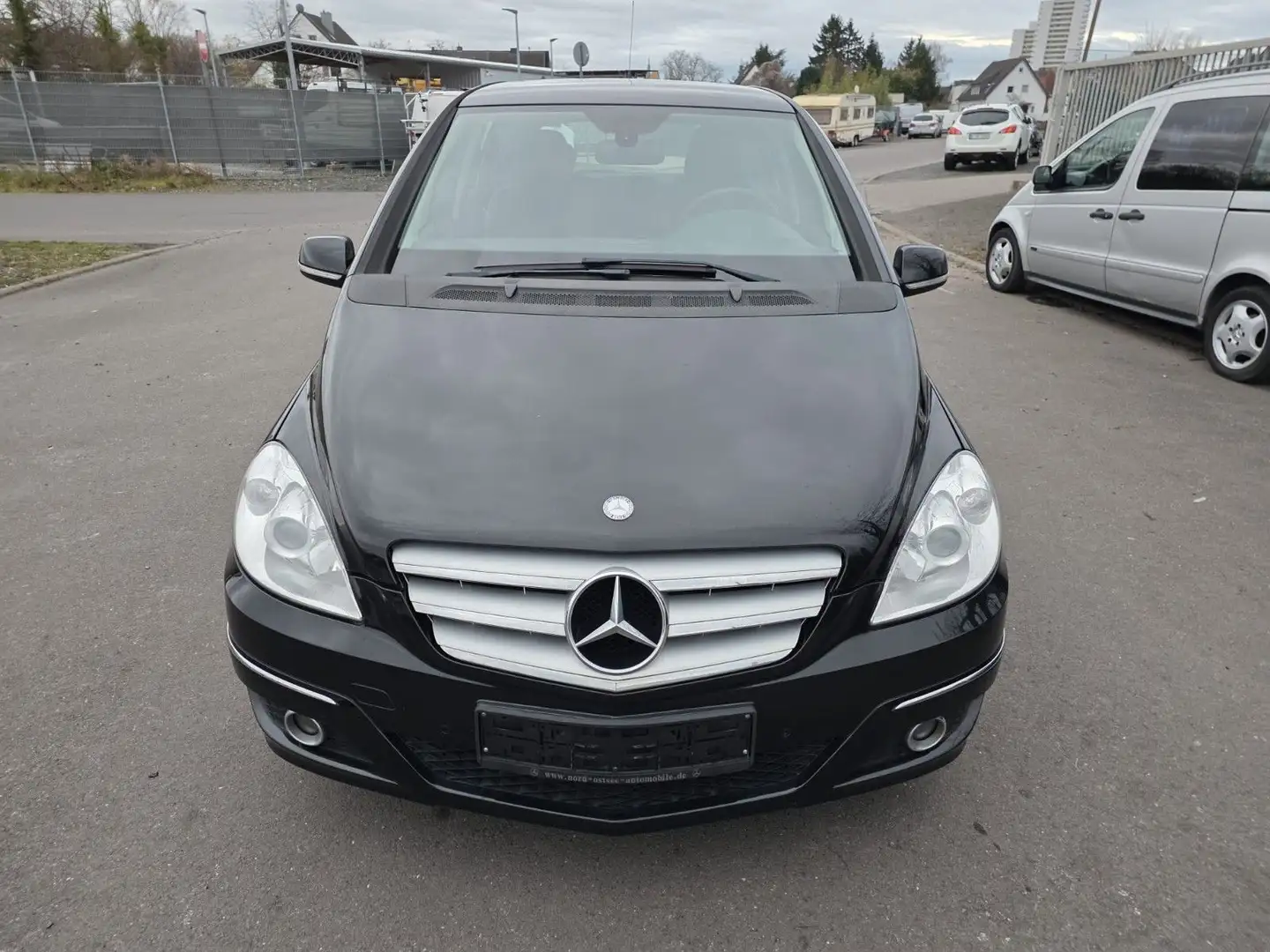Mercedes-Benz B 180 B180 CDI,Automatik Schwarz - 2