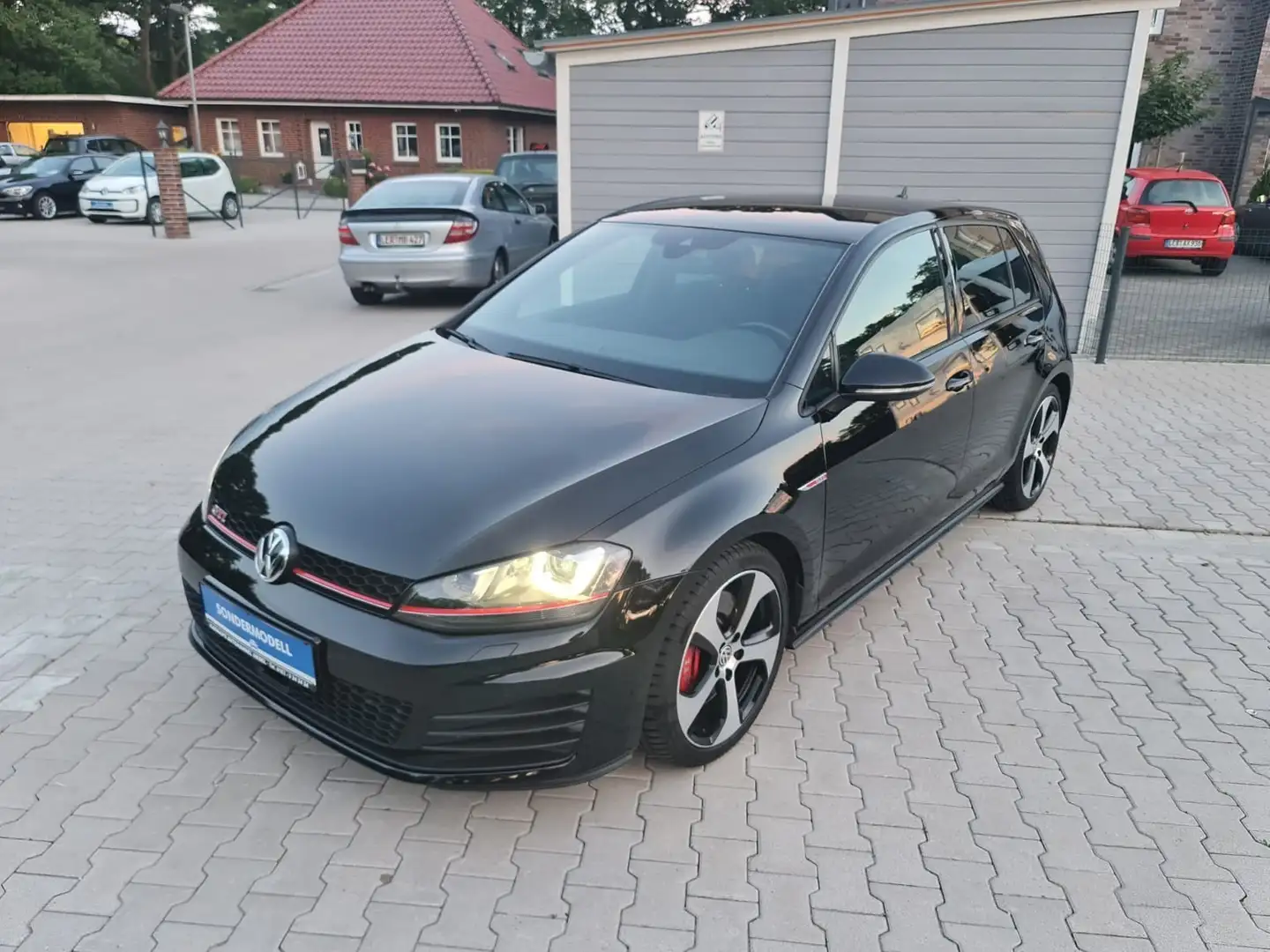 Volkswagen Golf GTI Performance BlueMotion Technology ** 69.450 KM ** Zwart - 1