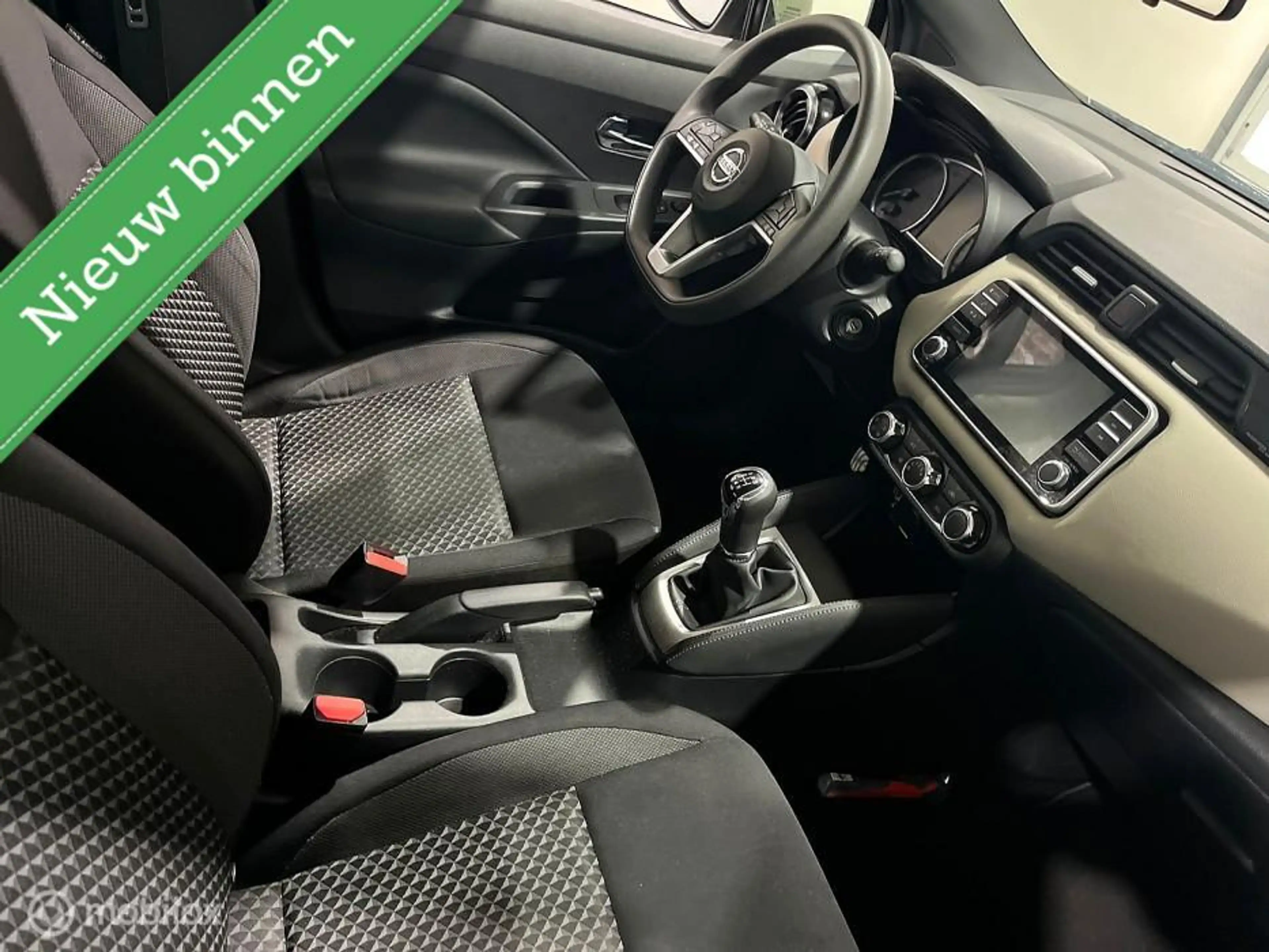 Nissan Micra 1.0 IG-T Acenta — photo 15