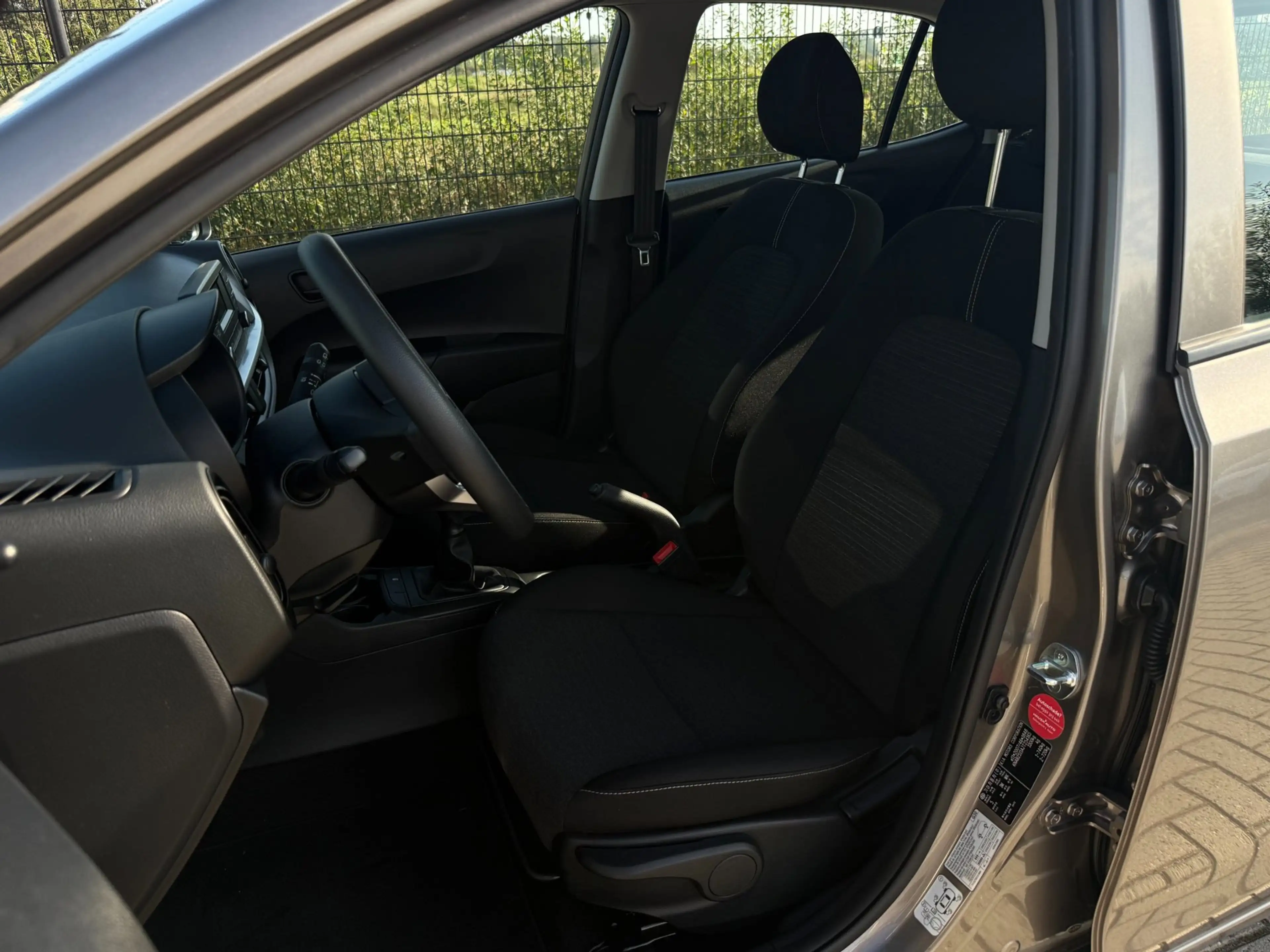 Kia Picanto 1.0 CVVT EconomyPlusLine | Bluetooth| Airco | Radi — photo 12