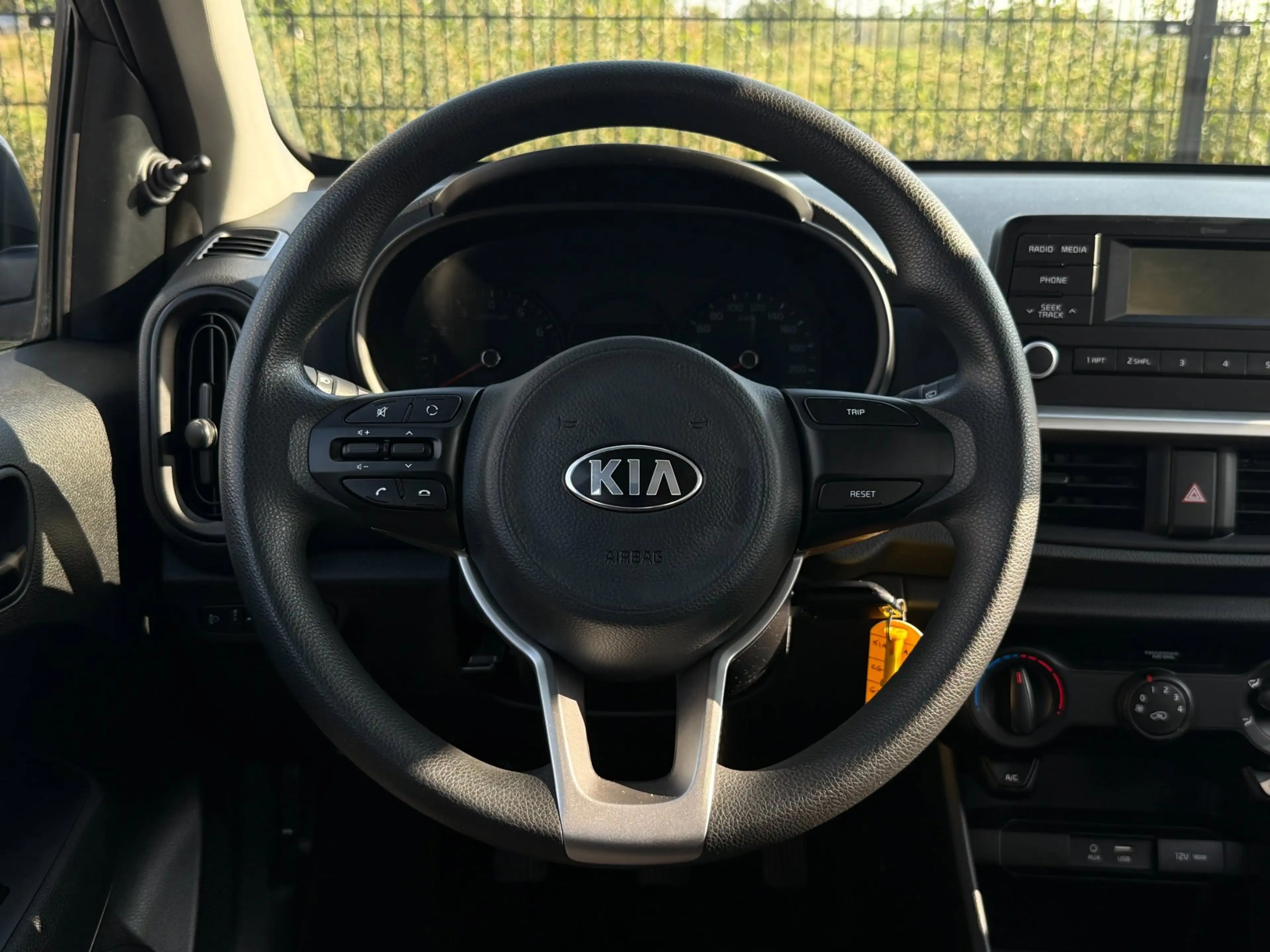 Kia Picanto 1.0 CVVT EconomyPlusLine | Bluetooth| Airco | Radi — photo 15