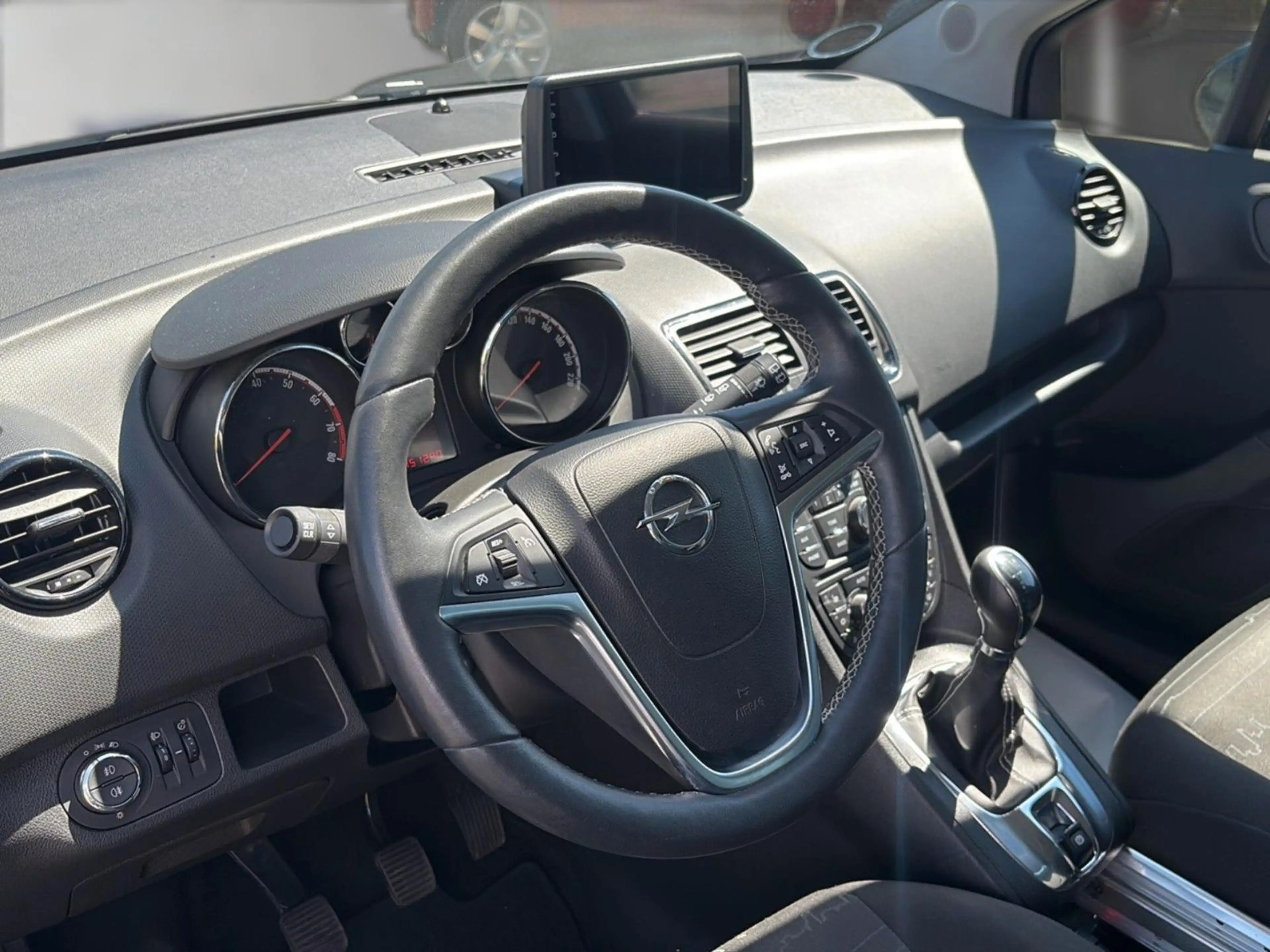 Opel Meriva B Color Edition Wagen Nr 016 — photo 13