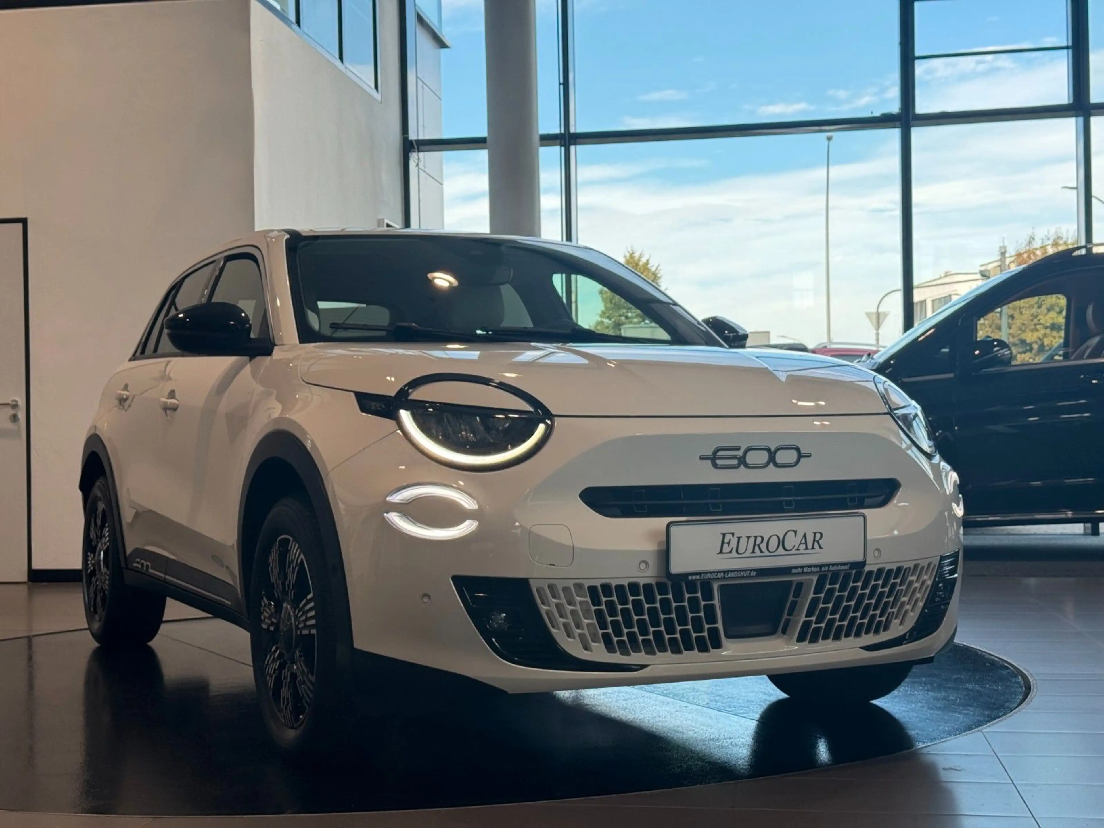 Fiat 600 Hybrid StyleP SmartphoneInt. Shz Kamera LED — photo 3