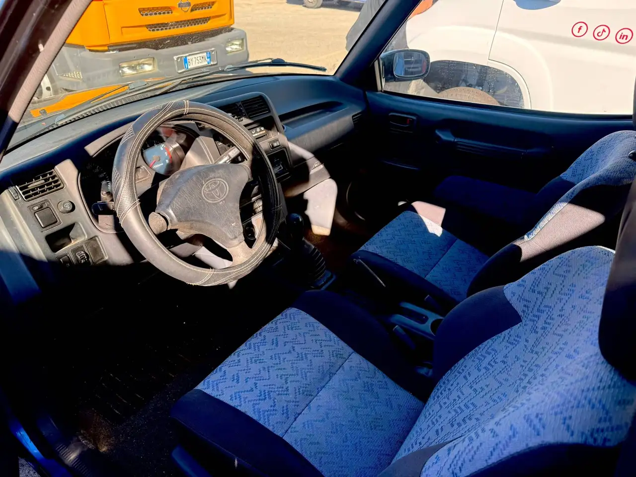 Toyota Rav4 I 1994 3p 2.0, foto 3
