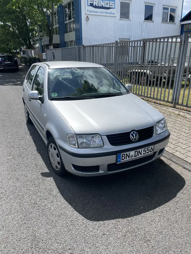 Volkswagen Polo Comfortline - 1