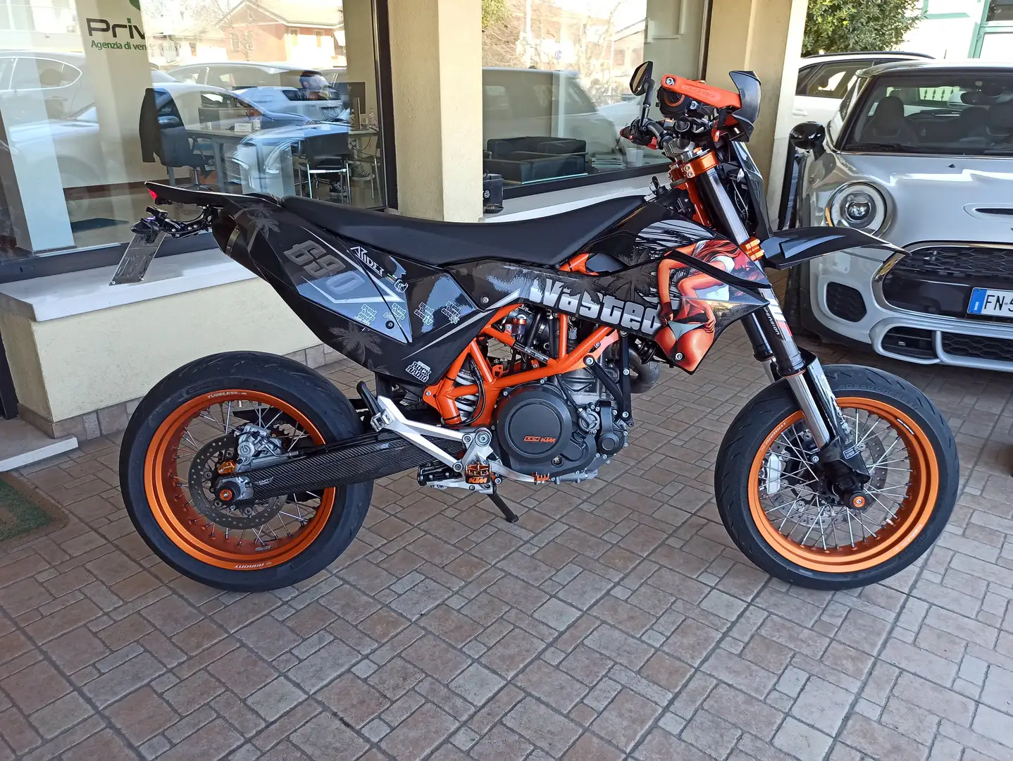 KTM 690 SMC R DEPOTENZIATA A LIBRETTO Orange - 2