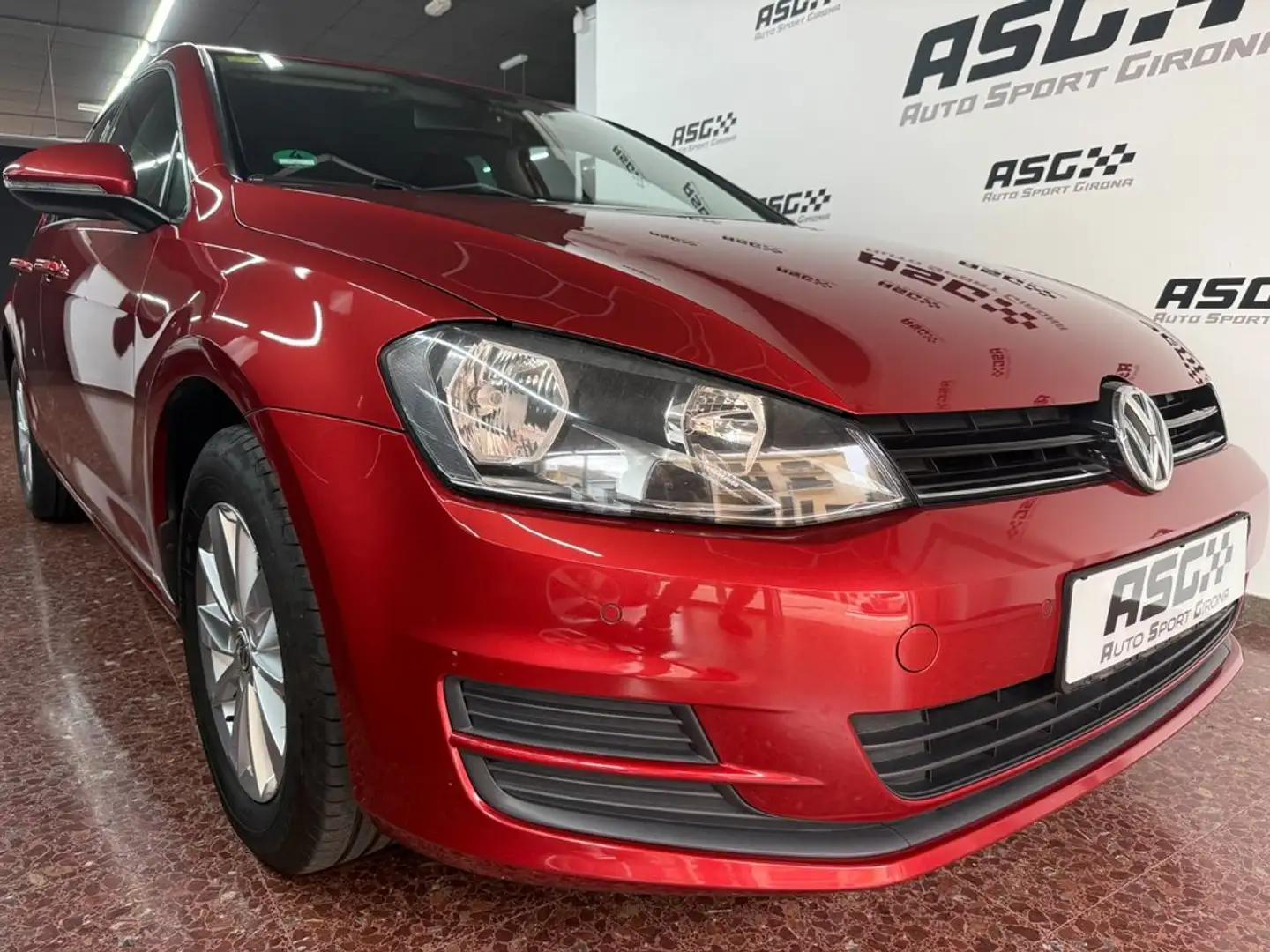 Volkswagen Golf 1.2 TSI BMT Edition 105 Burdeos - 1