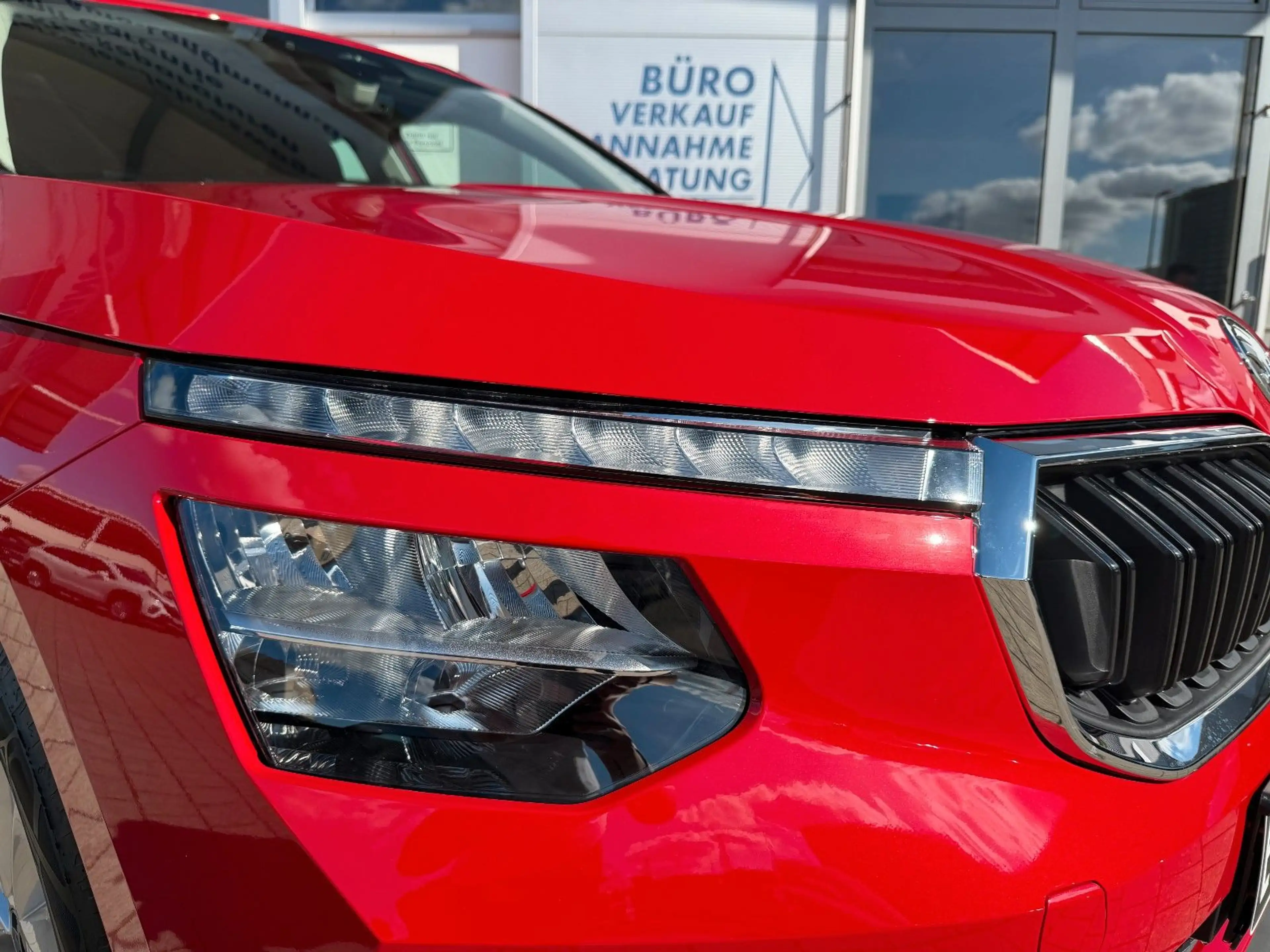 Skoda Kamiq 1.0 TSI DSG Selection AHK KAM LED 4J GAR — photo 3