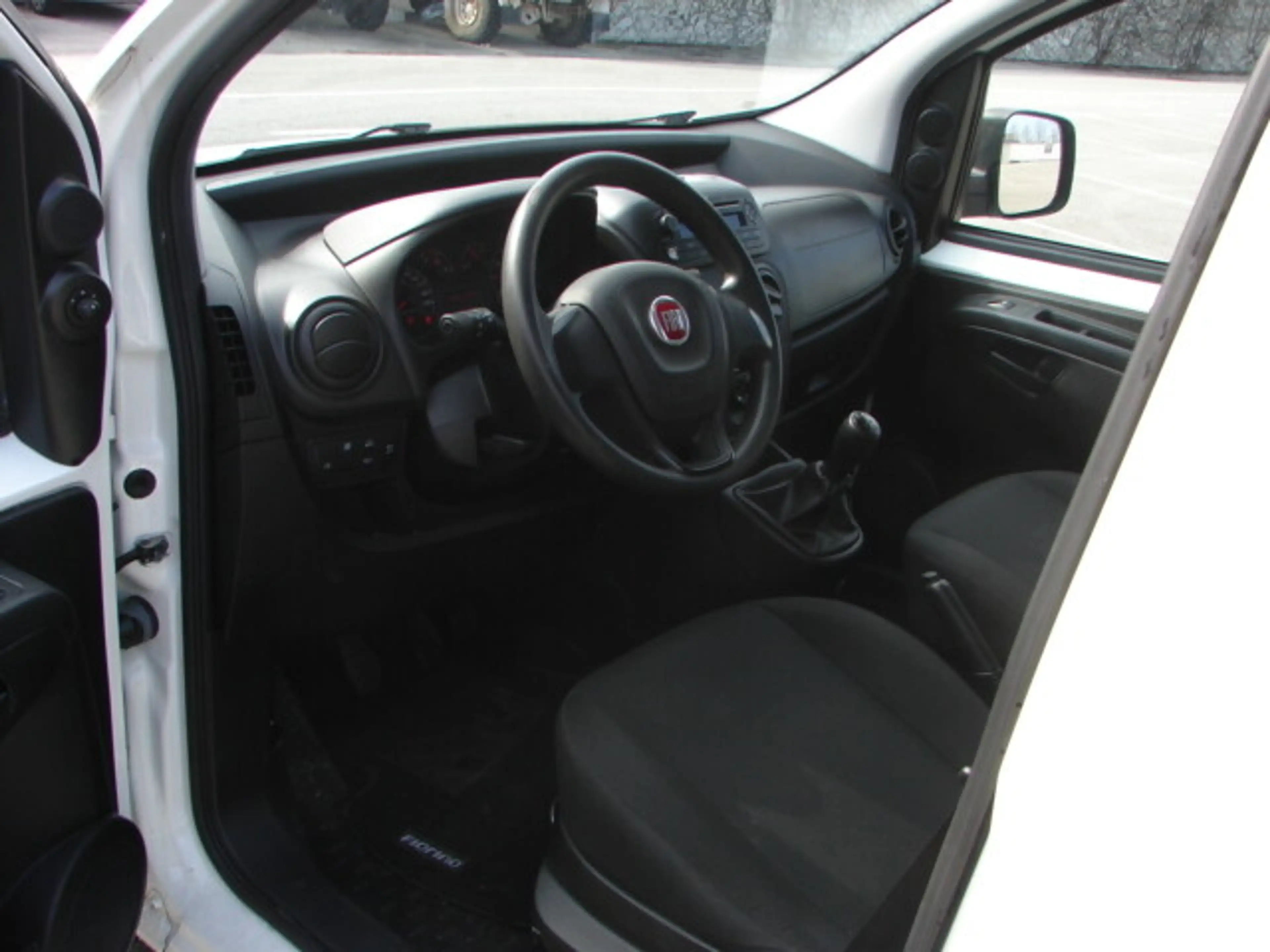 Fiat Fiorino Fiorino 1,3 MultiJet 80 Basis — photo 13