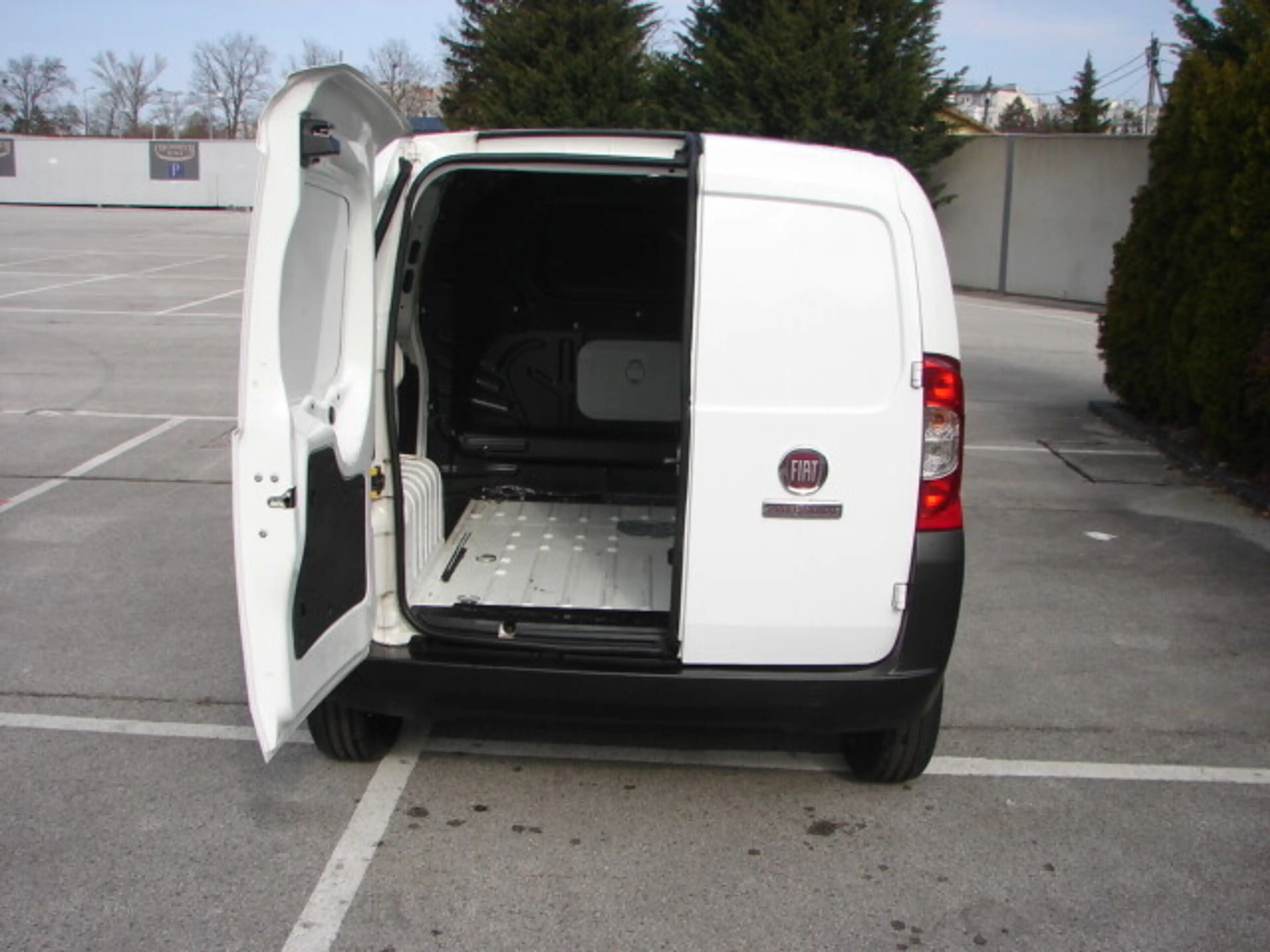 Fiat Fiorino Fiorino 1,3 MultiJet 80 Basis — photo 6