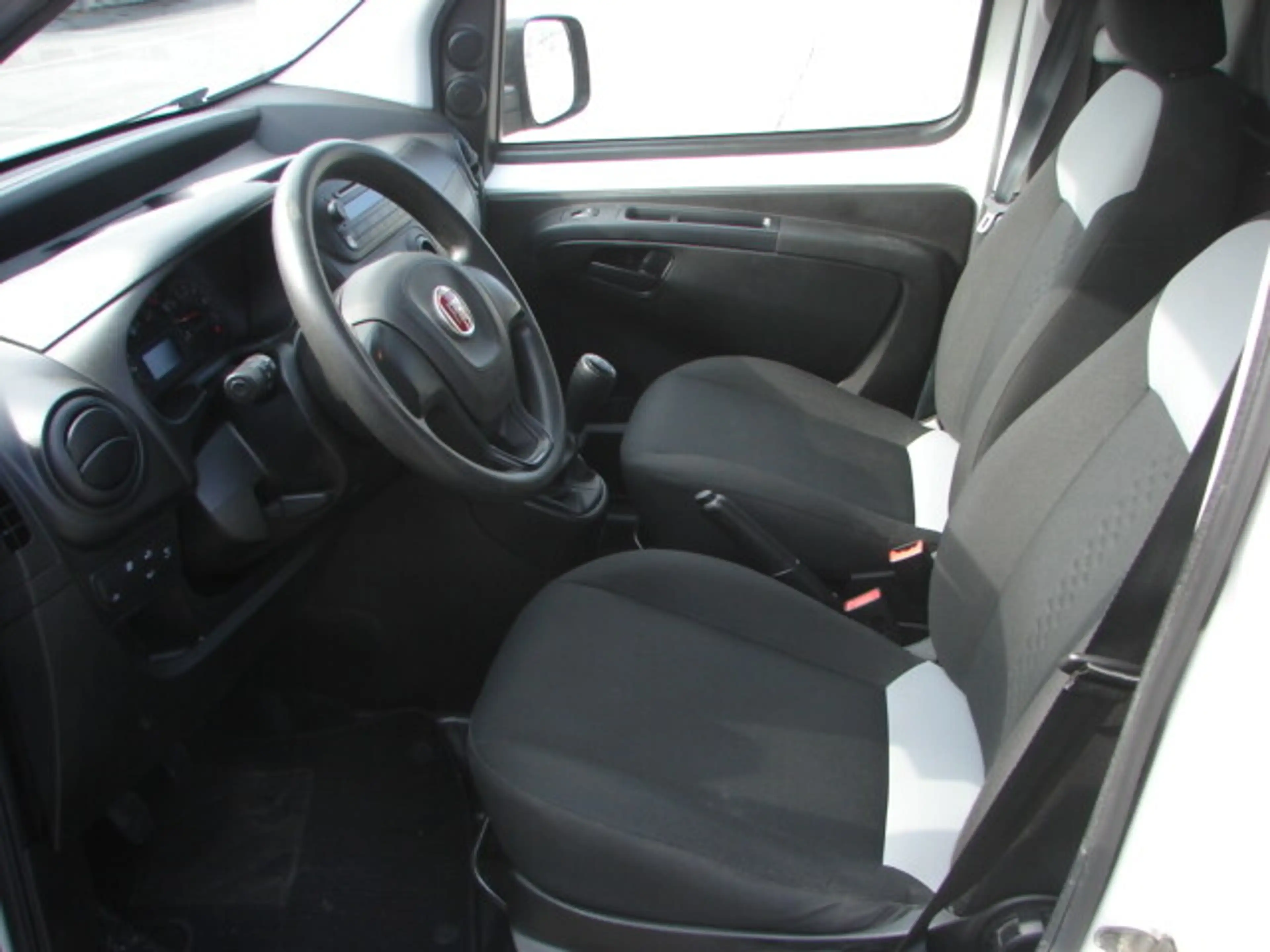Fiat Fiorino Fiorino 1,3 MultiJet 80 Basis — photo 15