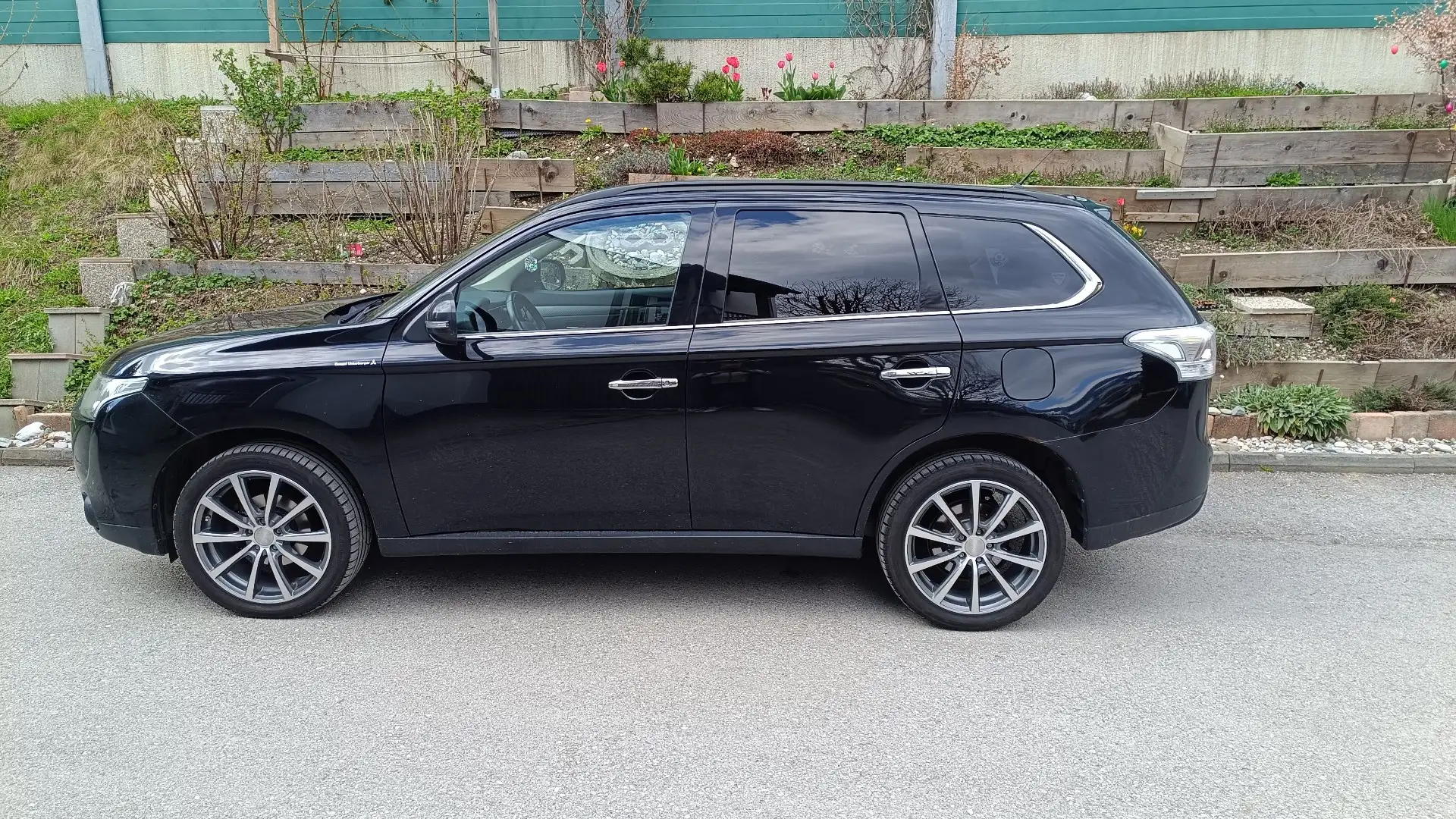 Mitsubishi Outlander Outlander 2,2 DI-D AS Schwarz - 1
