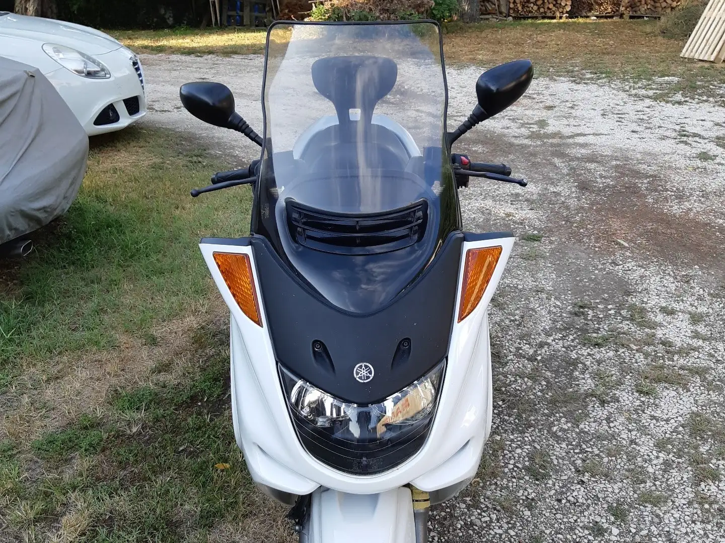 Yamaha Majesty 250 Blanco - 1
