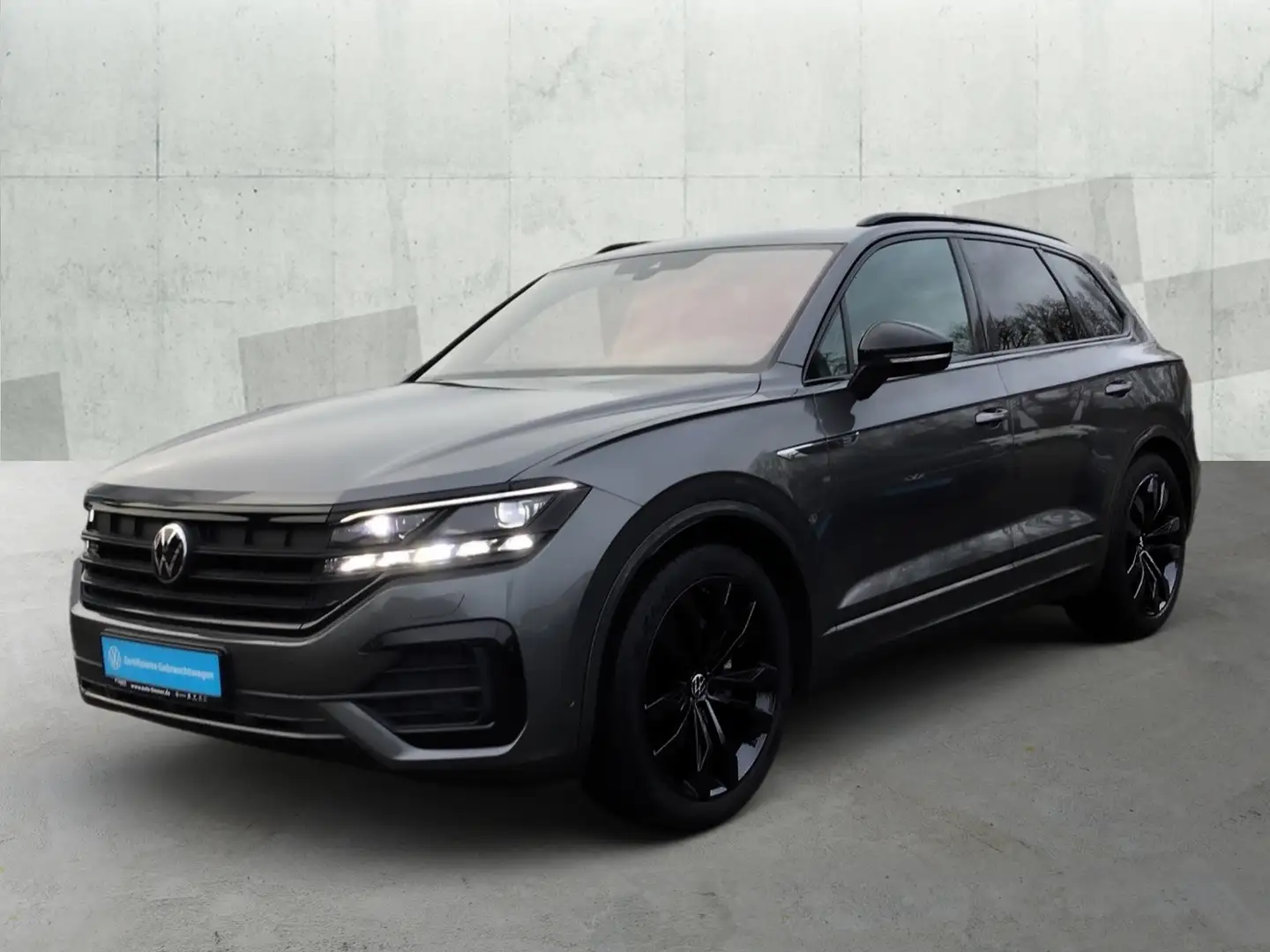 Volkswagen Touareg 3.0 TDI V6 4M R-LINE BLACK +AHK +DYNAUDIO +360° + Grau - 2