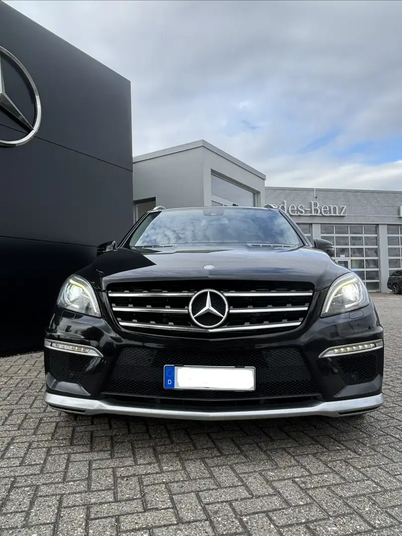 Mercedes-Benz ML 63 AMG 4Matic SPEEDSHIFT 7G-TRONIC Performance Package - 1