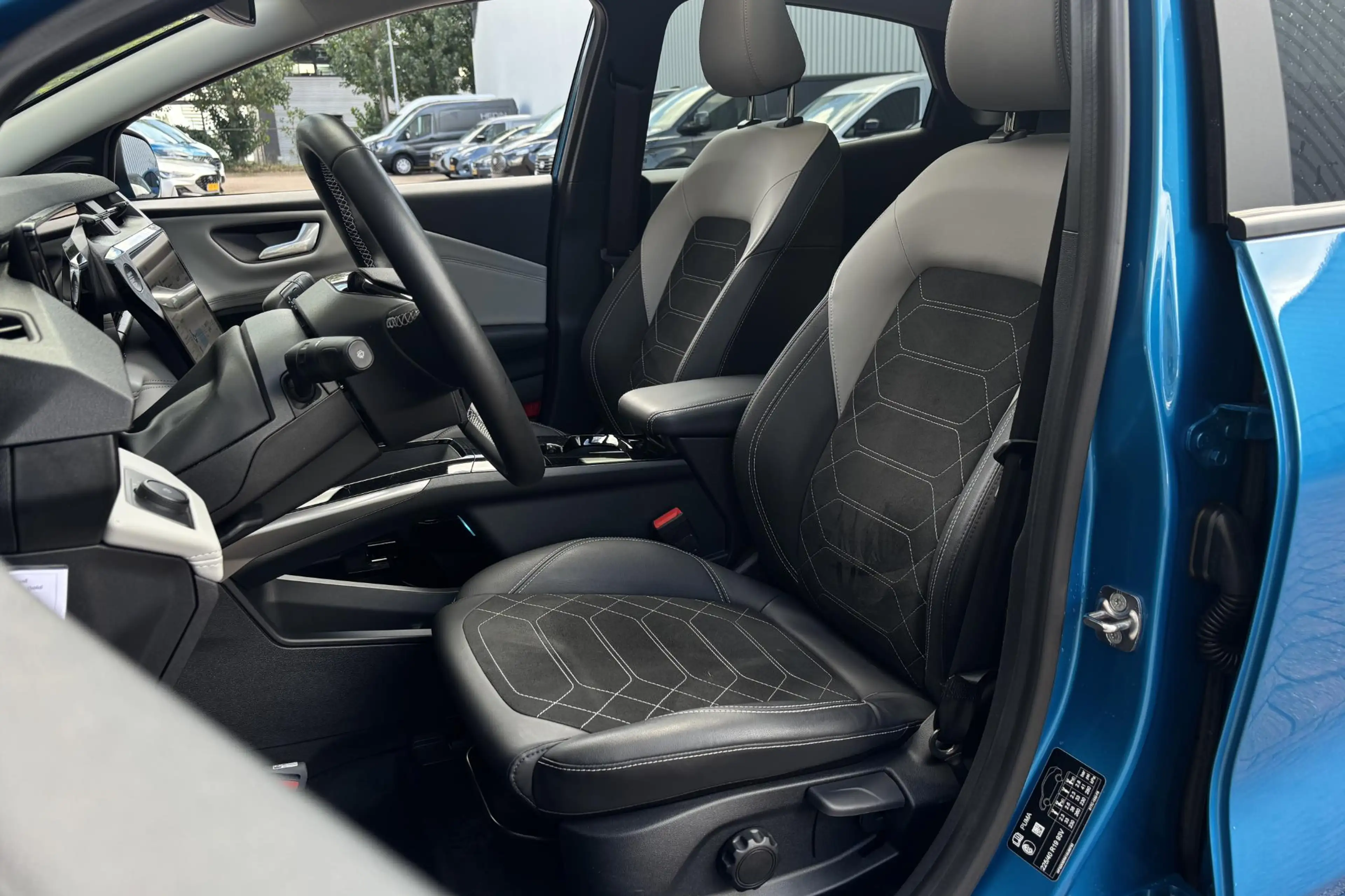 Ford Puma Gen-E Premium 44 kWh | BTW | Winterpack | 360° camera | — photo 5