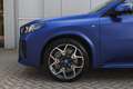 BMW iX2 eDrive20 65kWh High Executive M Sport / Panoramada Blue - thumbnail 4