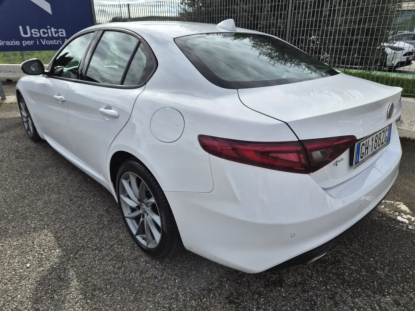 Alfa Romeo Giulia Giulia 2.2 t Sprint 160cv auto Blanc - 2