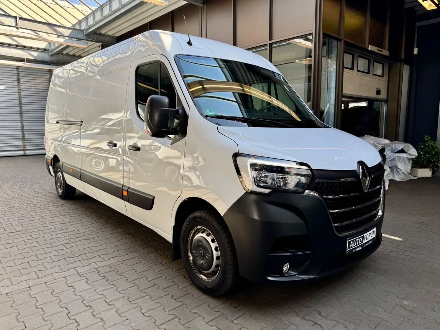 Renault Master 2.3 dCi L3H2 3,5t AHK KLIMA CAM NAVI TEMP Weiß - 2