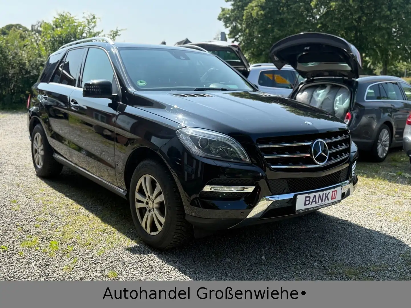 Mercedes-Benz ML 350 ML-Klasse ML 350 CDI*ACC*SHZ*NAVI*AHK*KAMR*4M Schwarz - 1