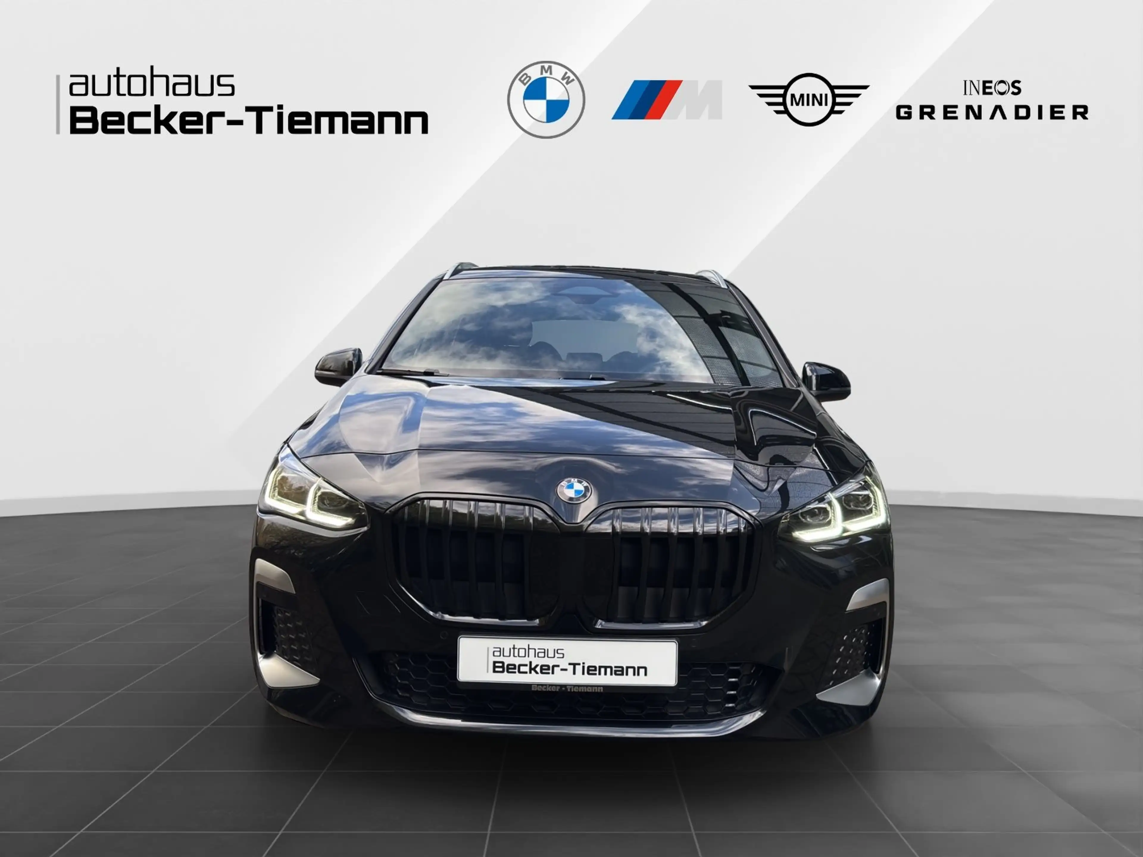 BMW 220 i Active Tourer M Sport | AHK | LED | DAB | Klima — photo 2