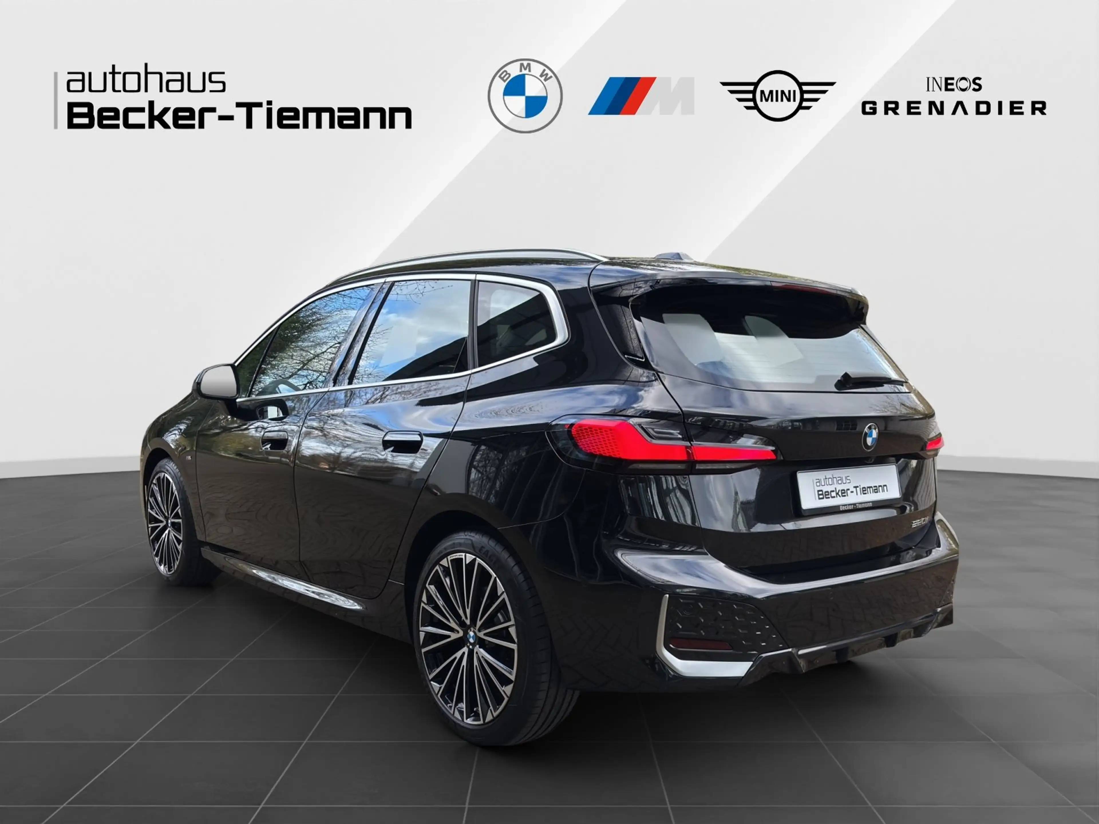 BMW 220 i Active Tourer M Sport | AHK | LED | DAB | Klima — photo 4