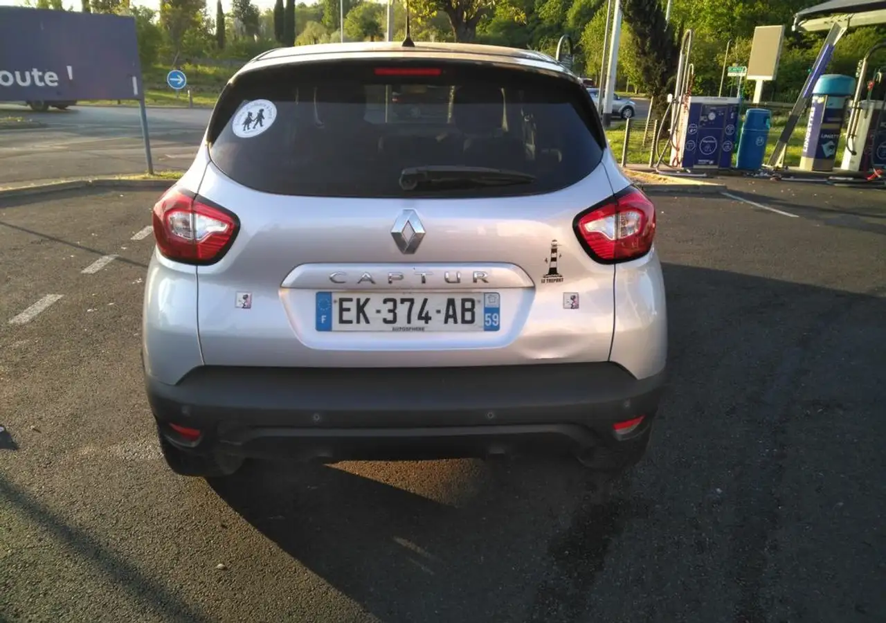 Renault Captur — photo 2