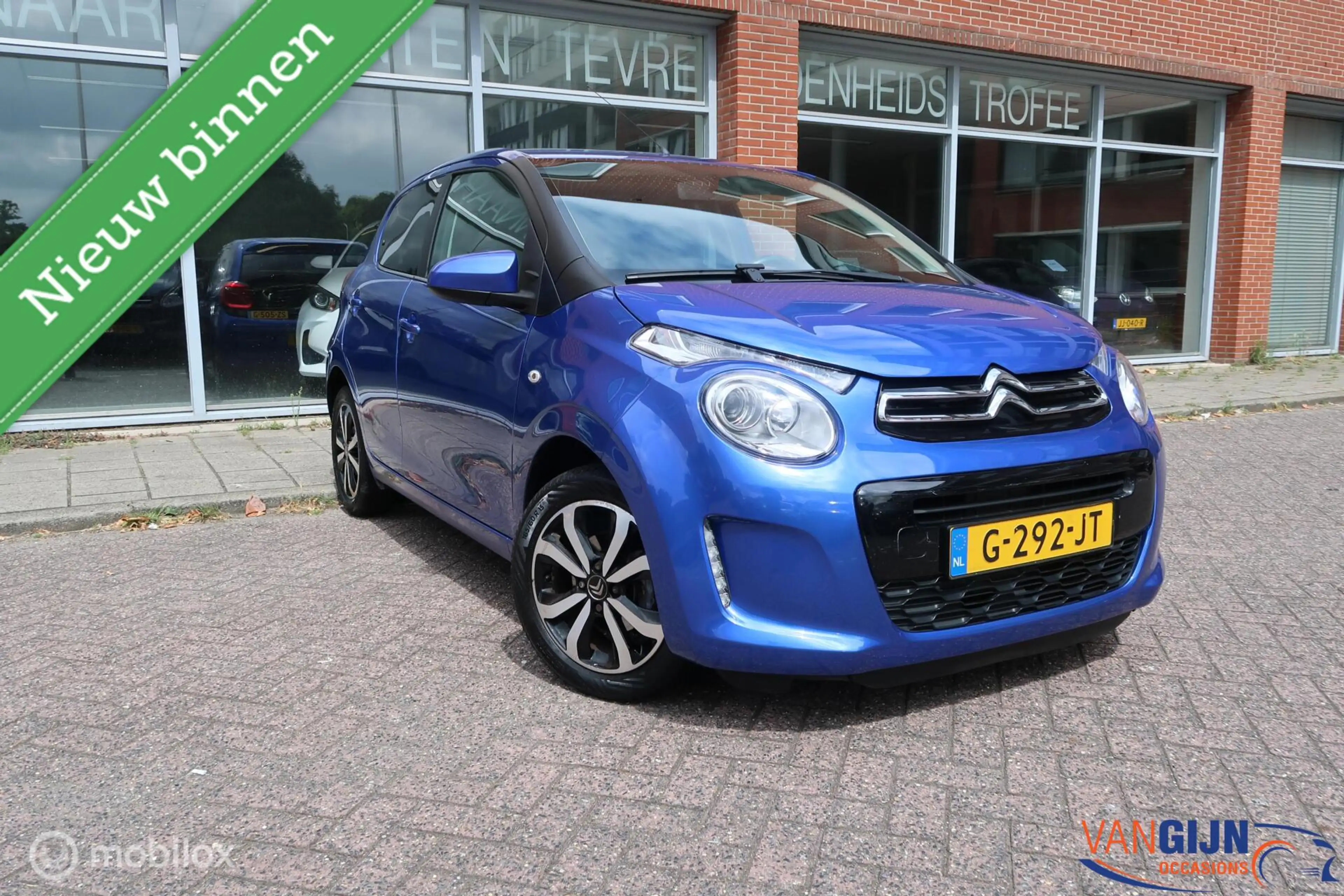 Citroen C1 1.0 VTi Shine Carplay Cruise Control Climate — photo 3
