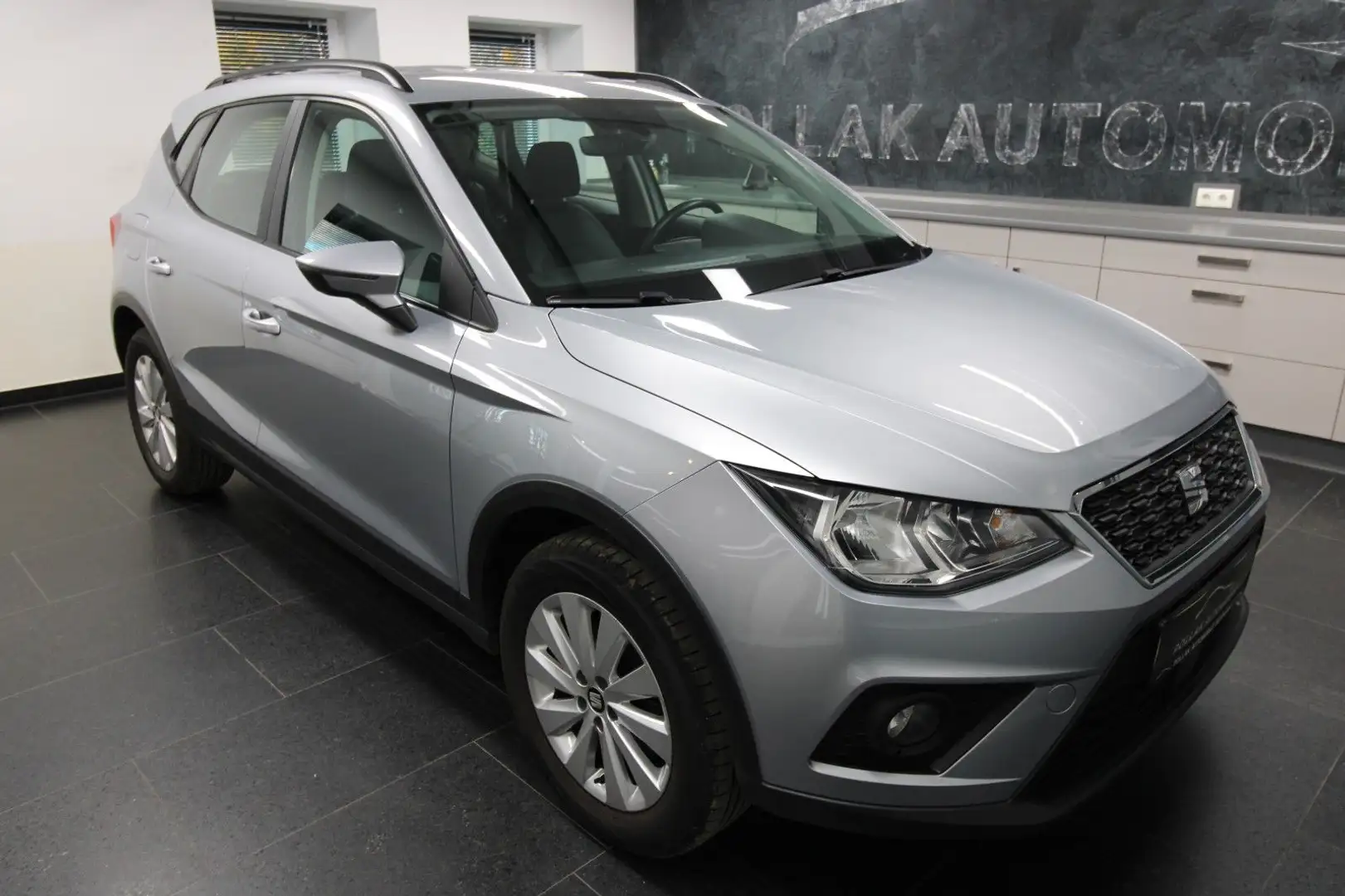 SEAT Arona Style*PDC*MFL*LM-FELGEN*TEMPOMAT*AHK*HUneu Argent - 2