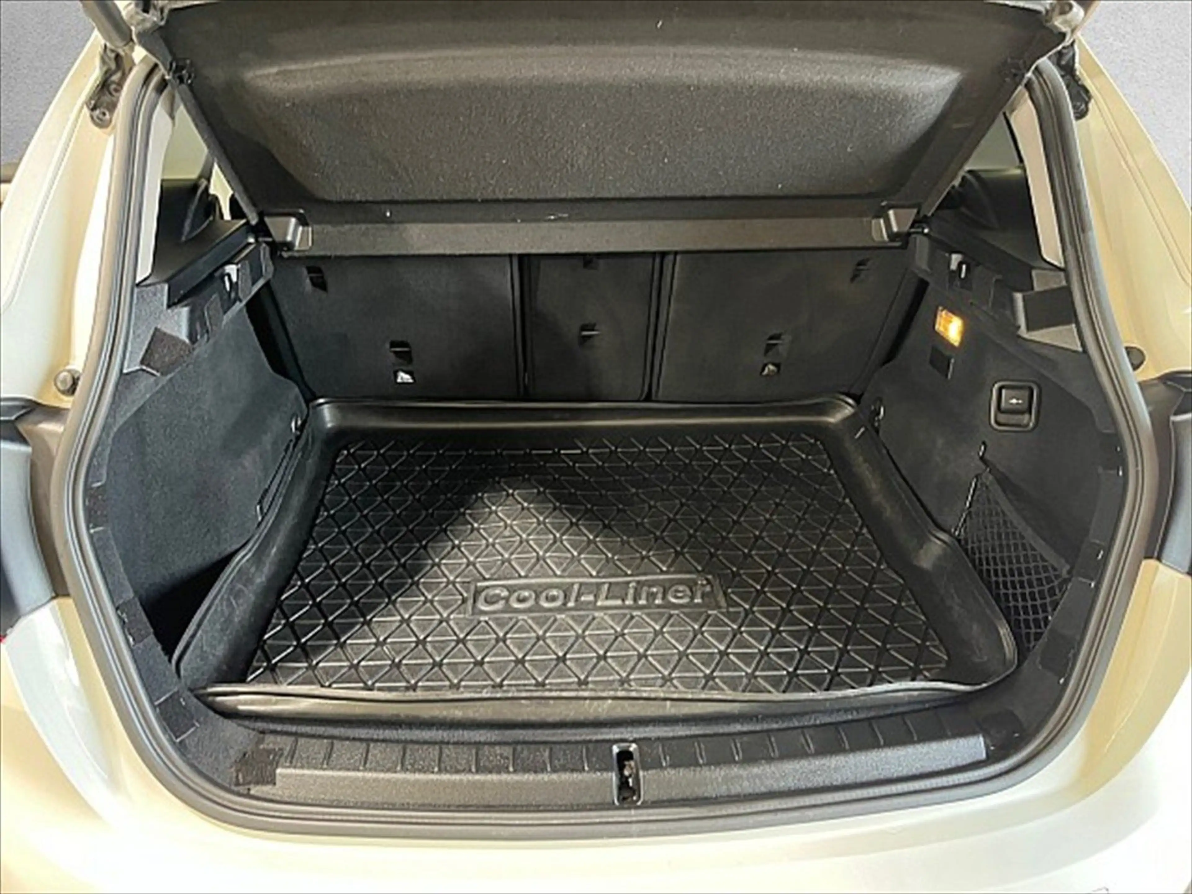 BMW 225 Active Tourer xe e Advantage ACC AHK LED LM — photo 11