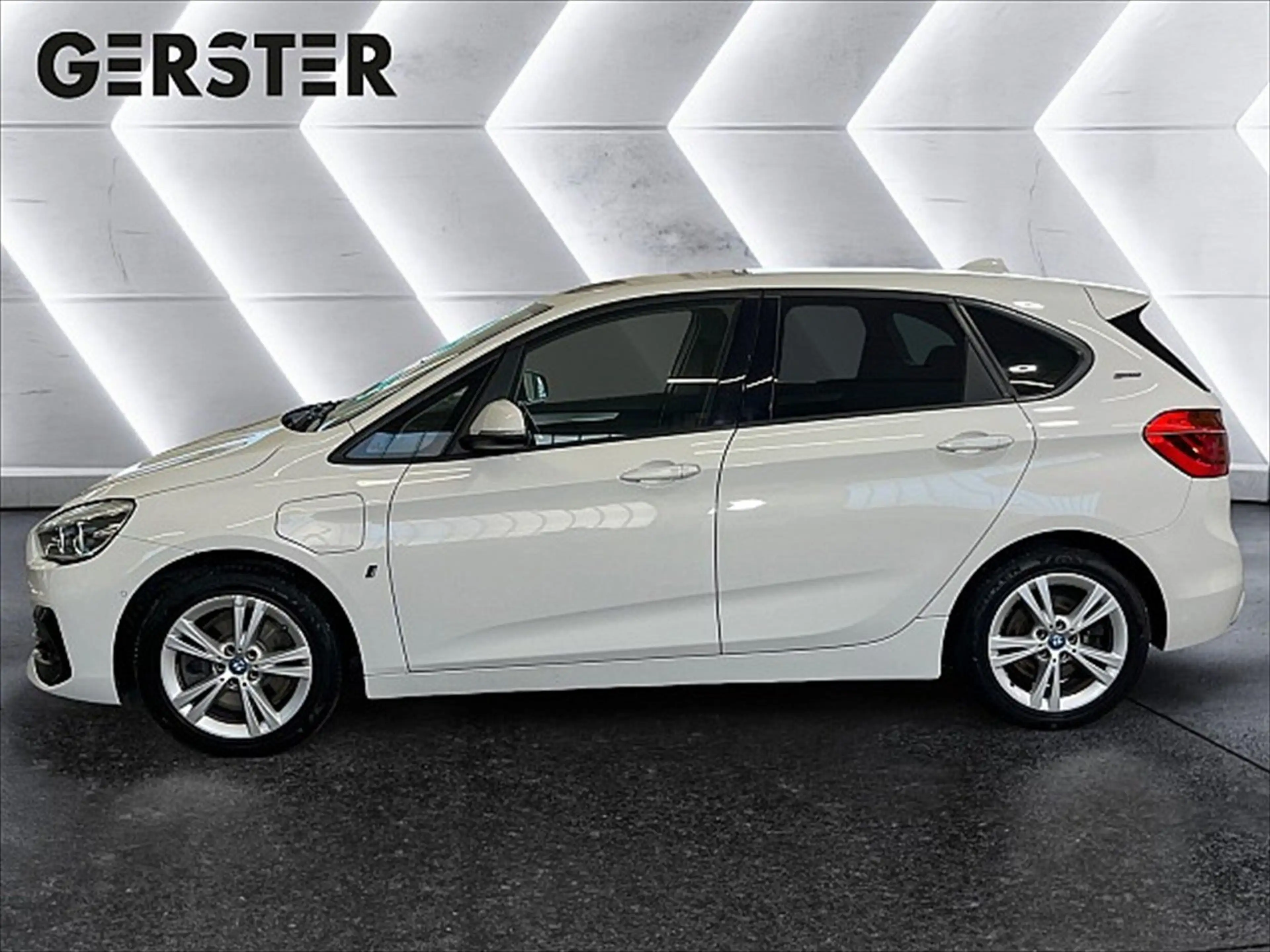 BMW 225 Active Tourer xe e Advantage ACC AHK LED LM — photo 3