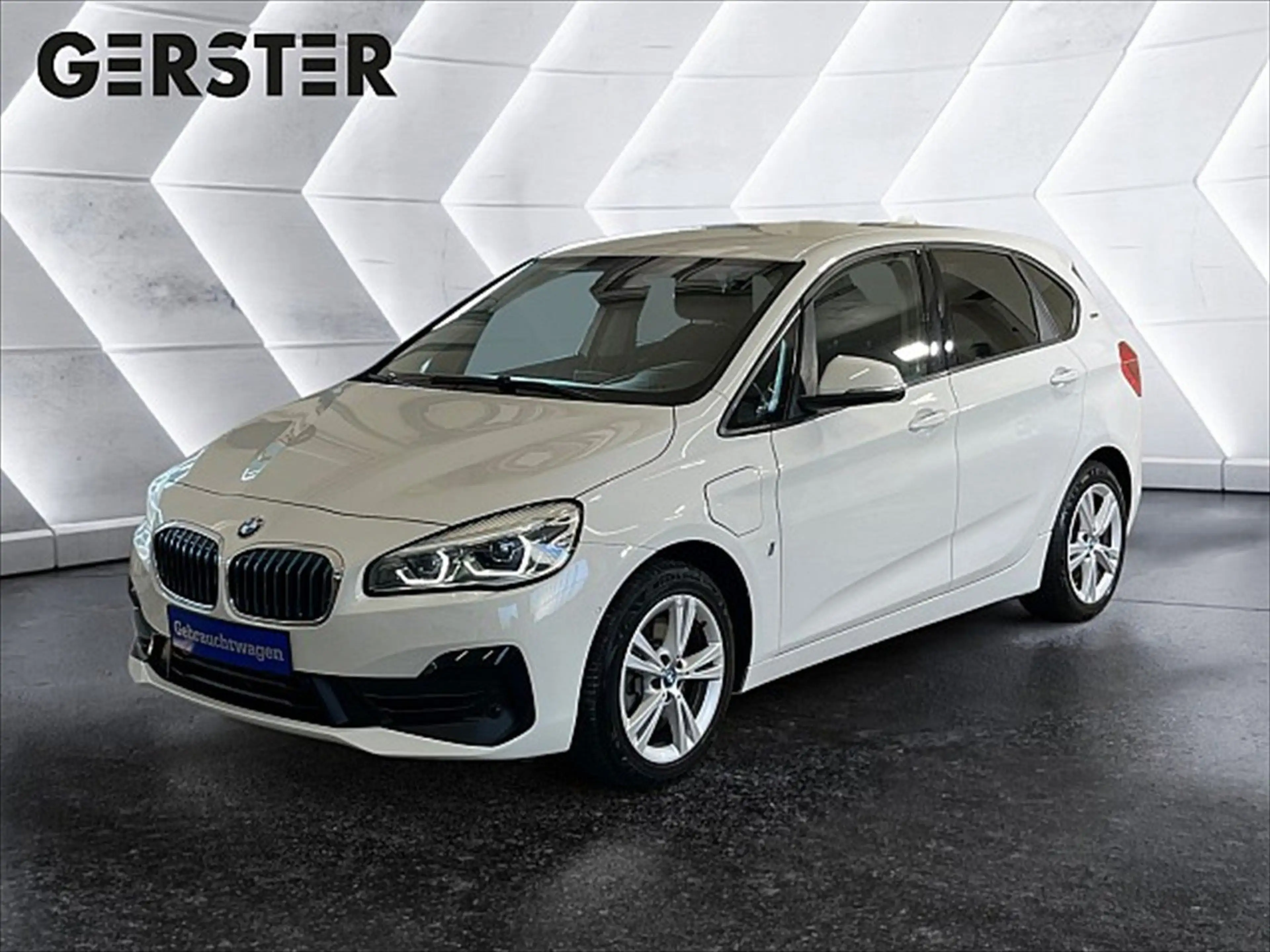 BMW 225 Active Tourer xe e Advantage ACC AHK LED LM