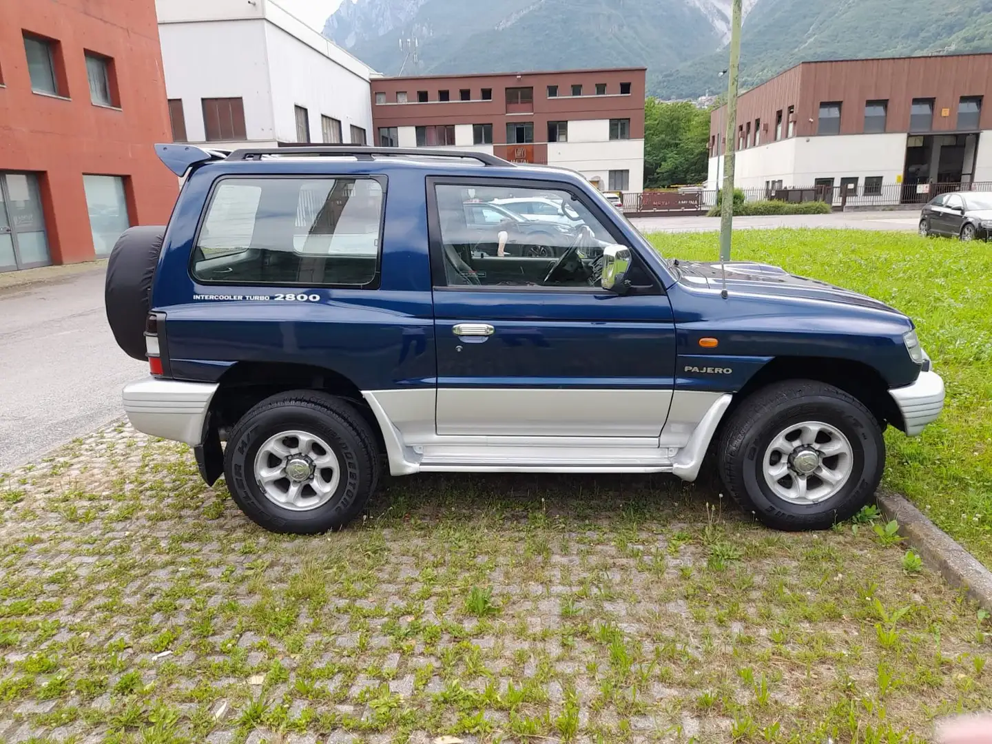 Mitsubishi Pajero Pajero Metal Top 2.8 tdi GLS Target autocarro Blu/Azzurro - 2
