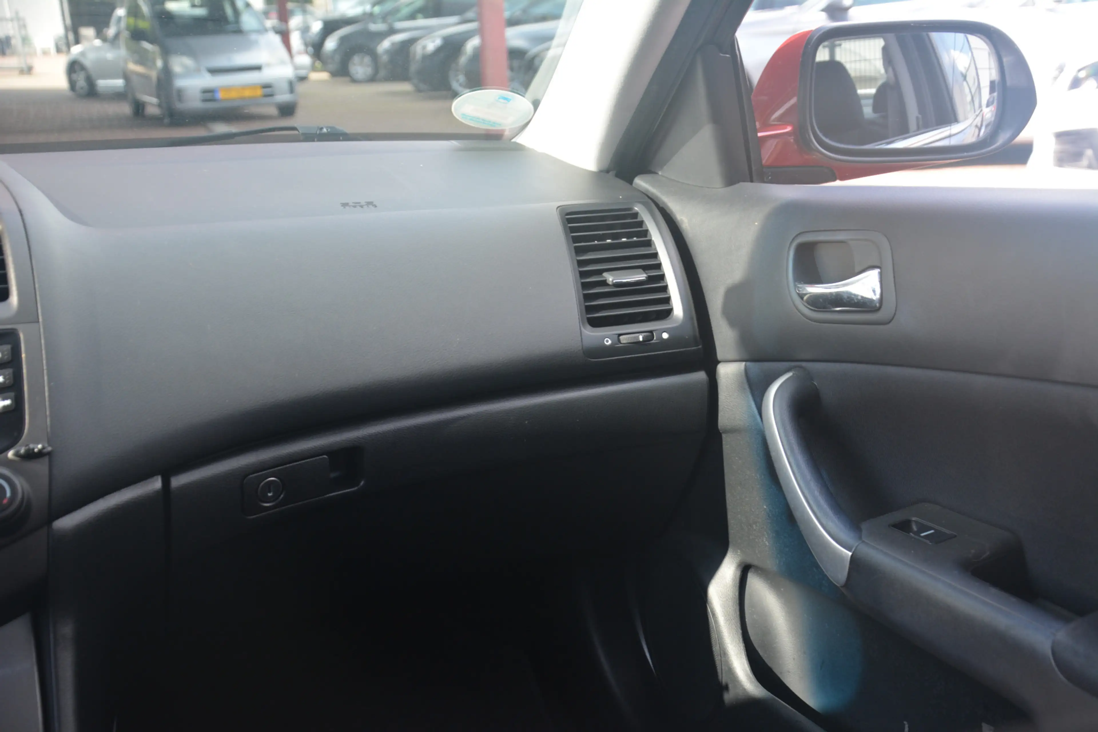 Honda Accord 2.0i Comfort — photo 15