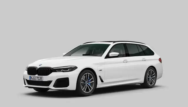 BMW 530 e xDrive Touring M Sport Aut - AHK - PANO - LC Pro