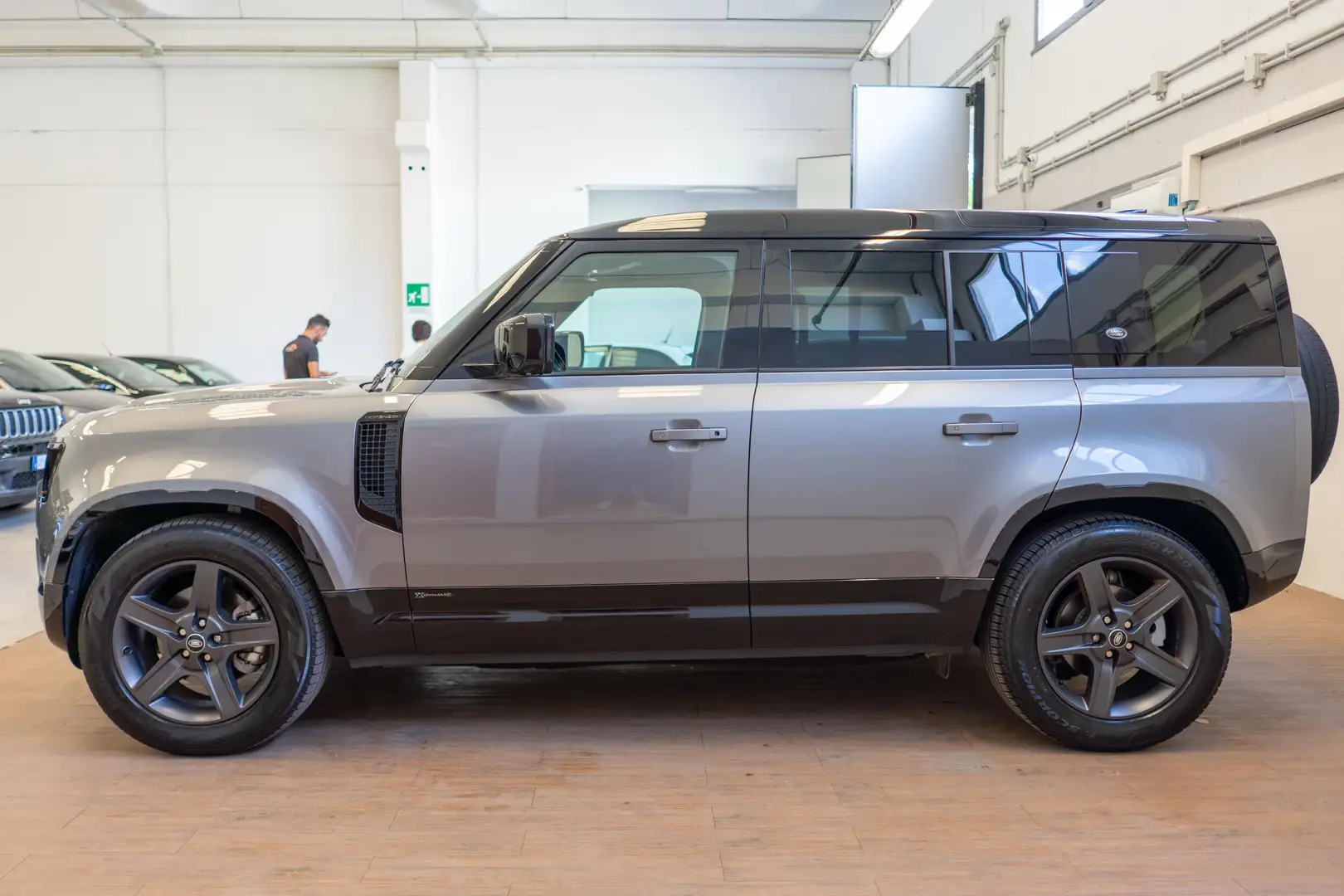 Land Rover Defender 110 3.0d i6 mhev X-Dynamic HSE awd 250cv 7p .ti - 2