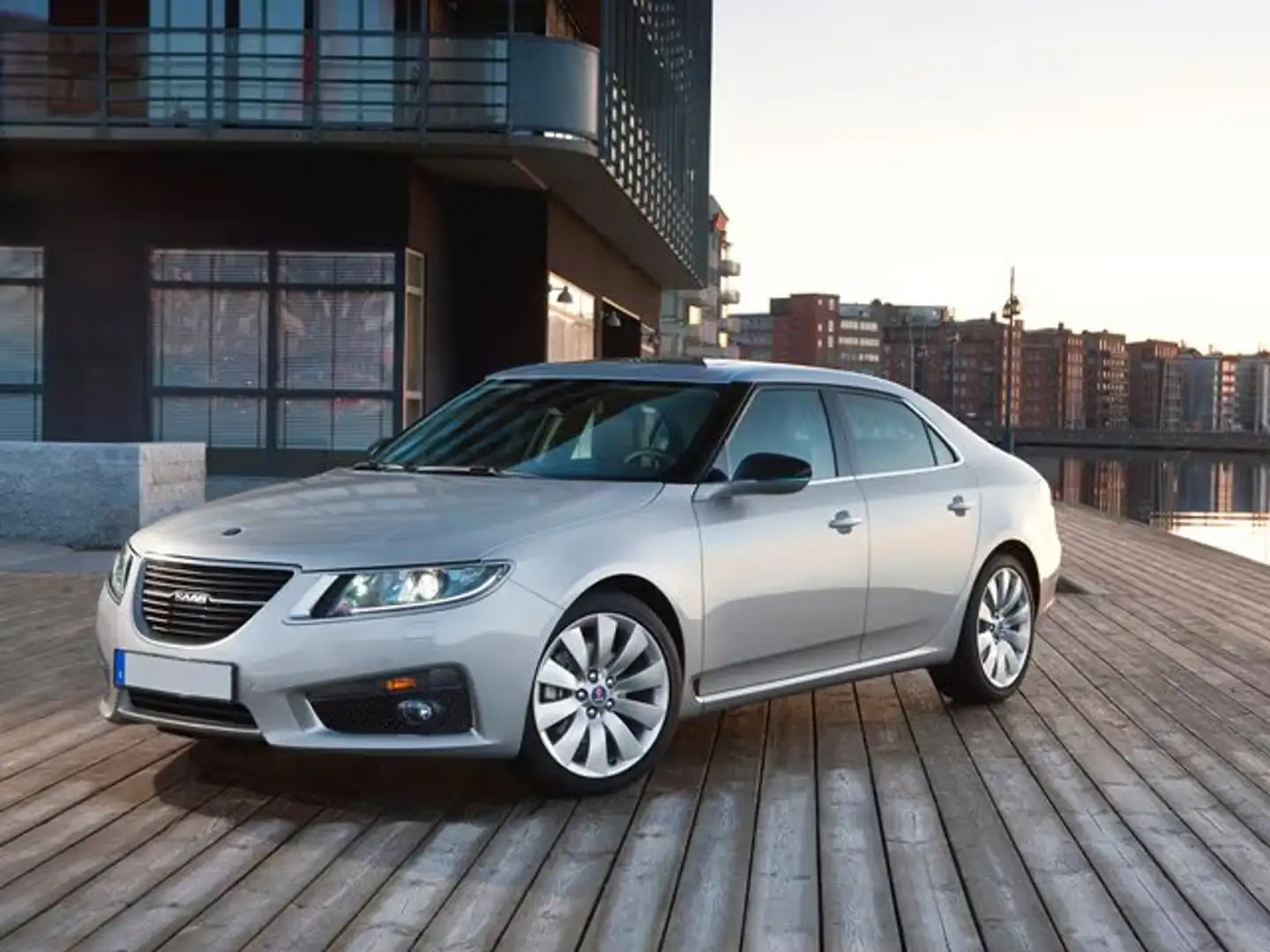 Saab 9-5 9-5 II 2010 Berlina 2.0 tid Vector Plateado - 1